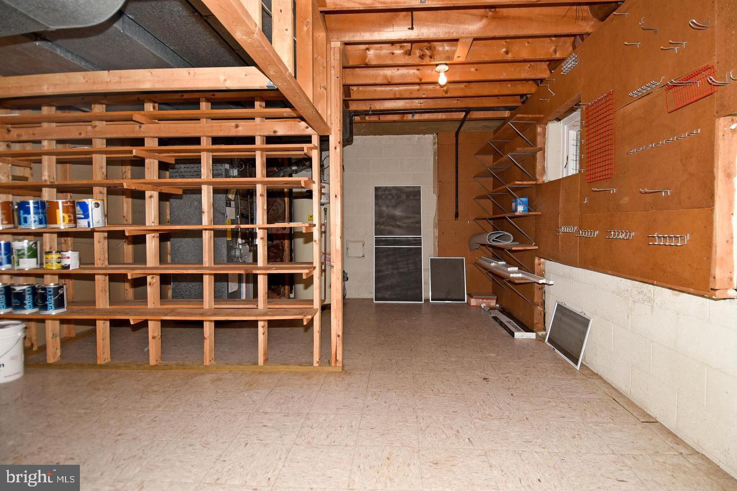 TIMBERLY SOUTH - Residential Lease