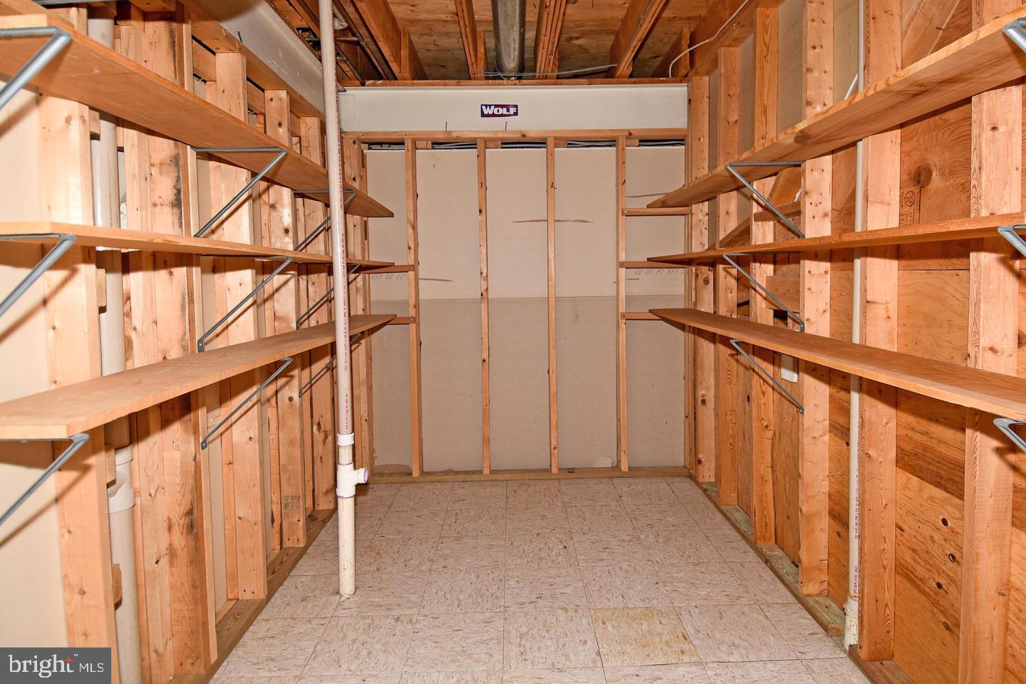 TIMBERLY SOUTH - Residential Lease