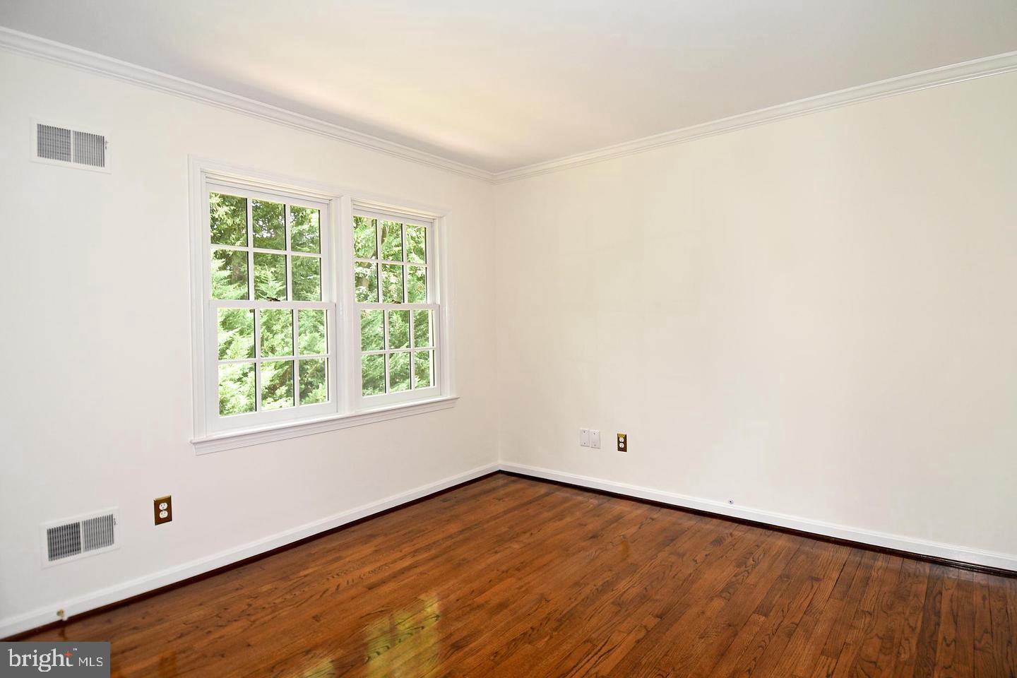 TIMBERLY SOUTH - Residential Lease