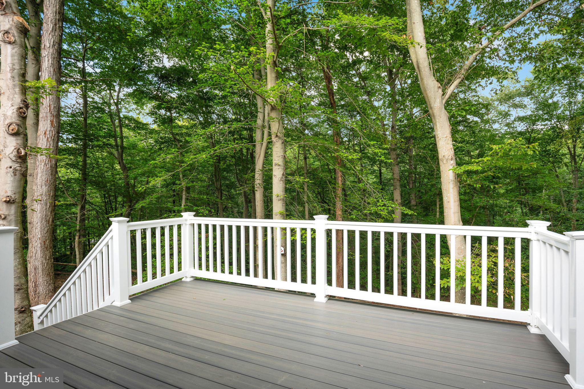 COUNTRY LAKES - Residential Lease