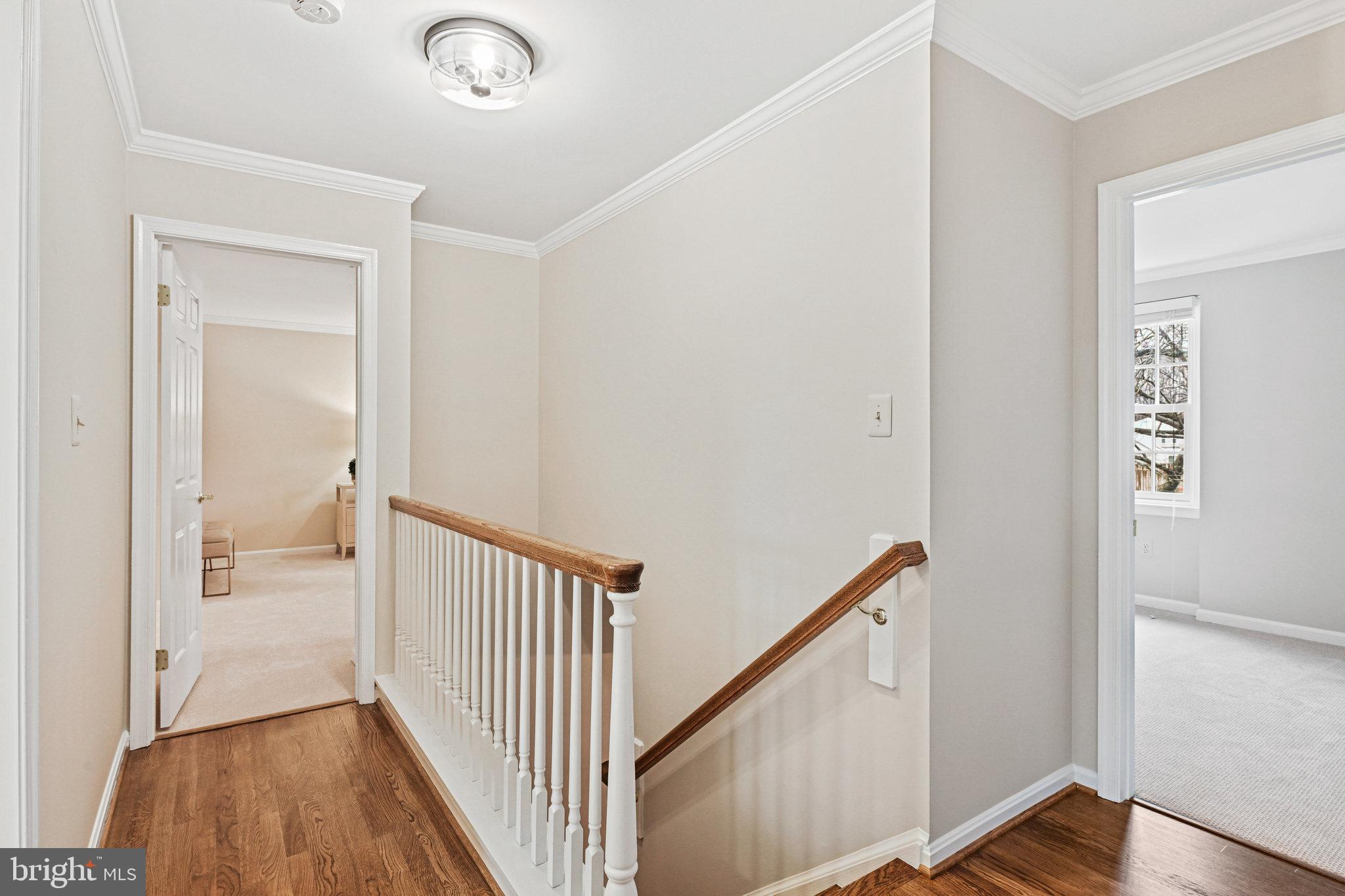 HOLLY KNOLL - Residential