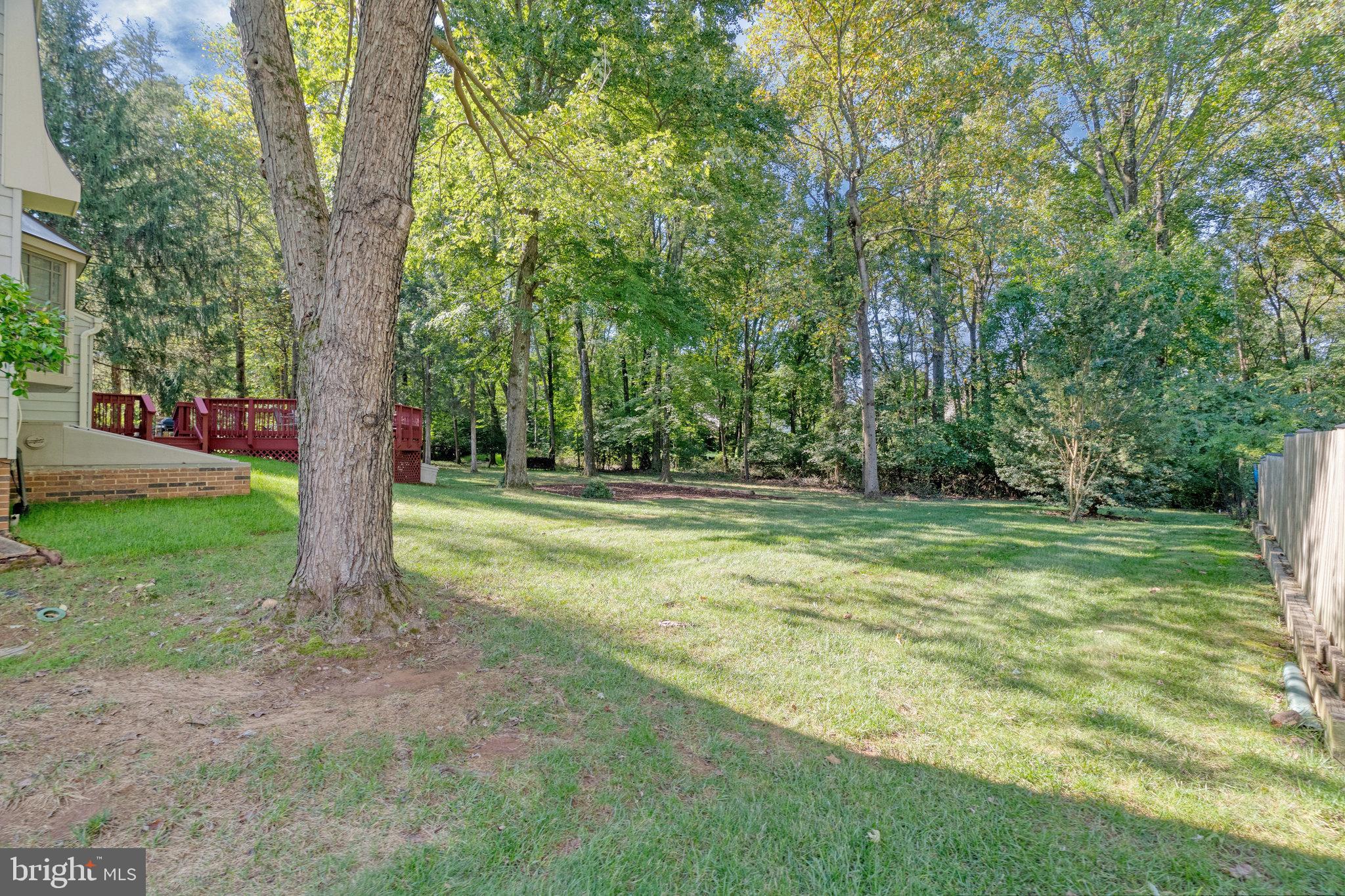 HOLLY KNOLL - Residential