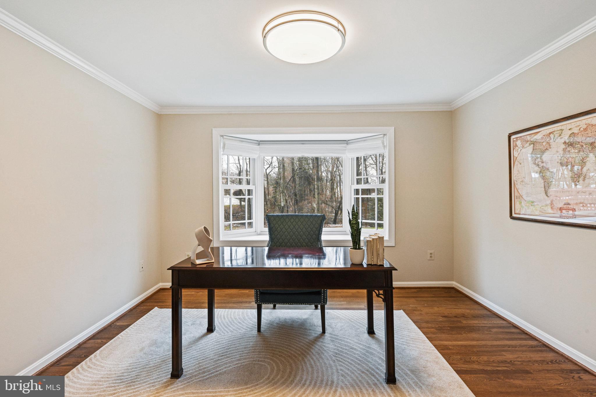 HOLLY KNOLL - Residential