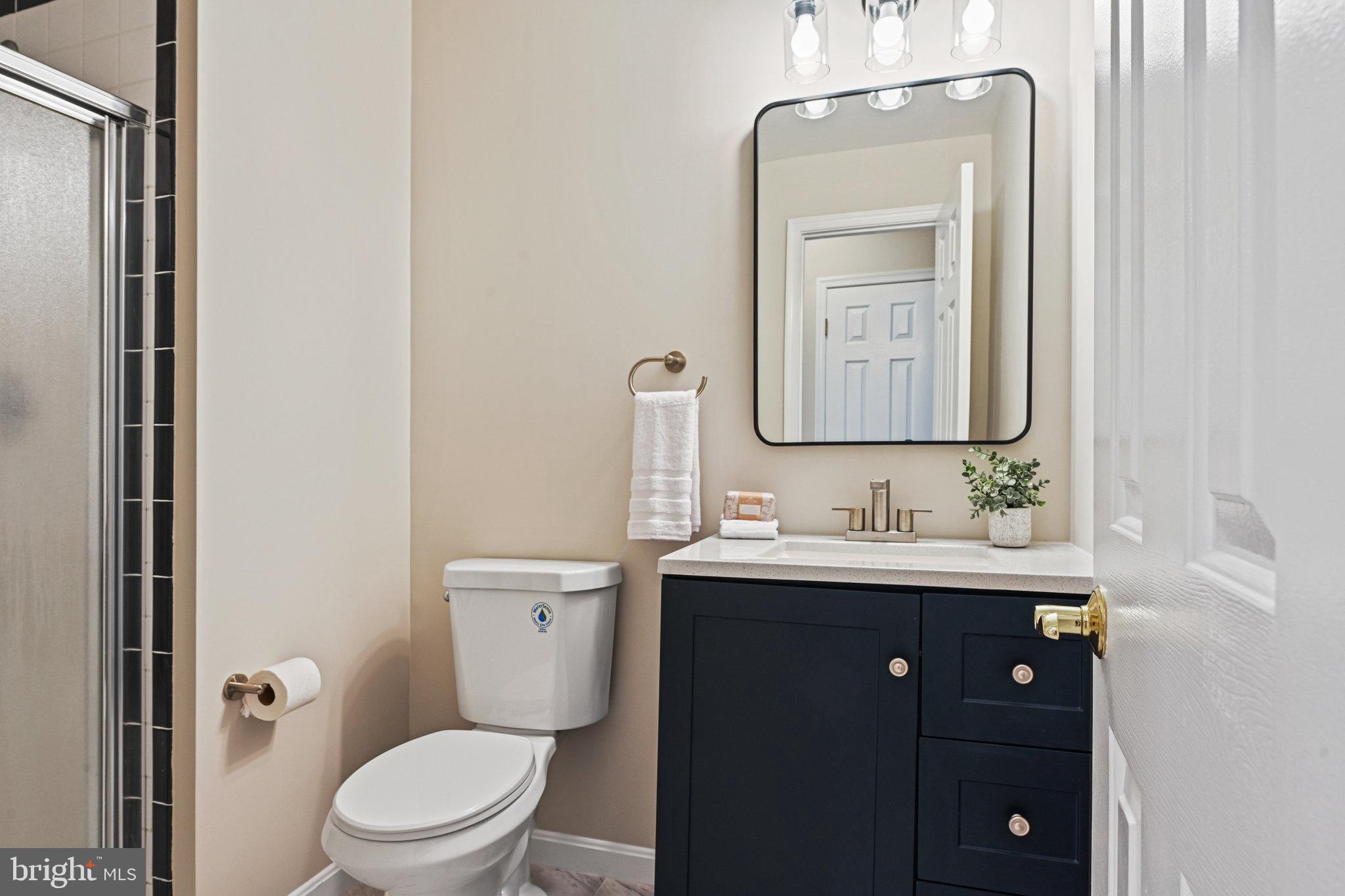 HOLLY KNOLL - Residential