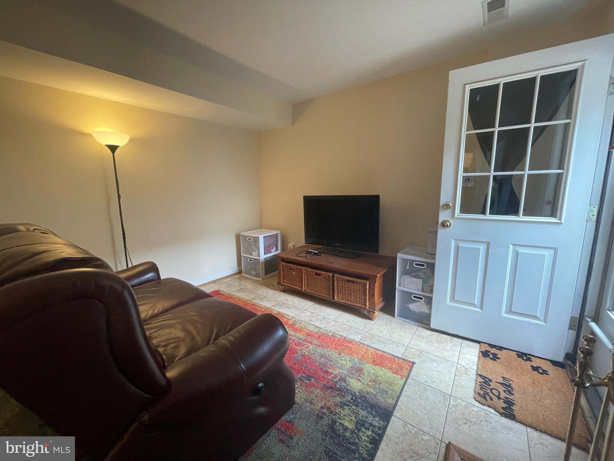 CENTRE RIDGE - Residential Lease