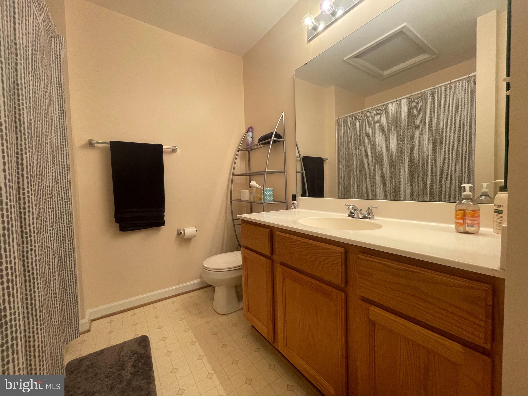 CENTRE RIDGE - Residential Lease