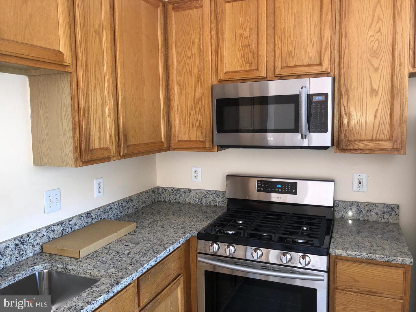 CENTRE RIDGE - Residential Lease