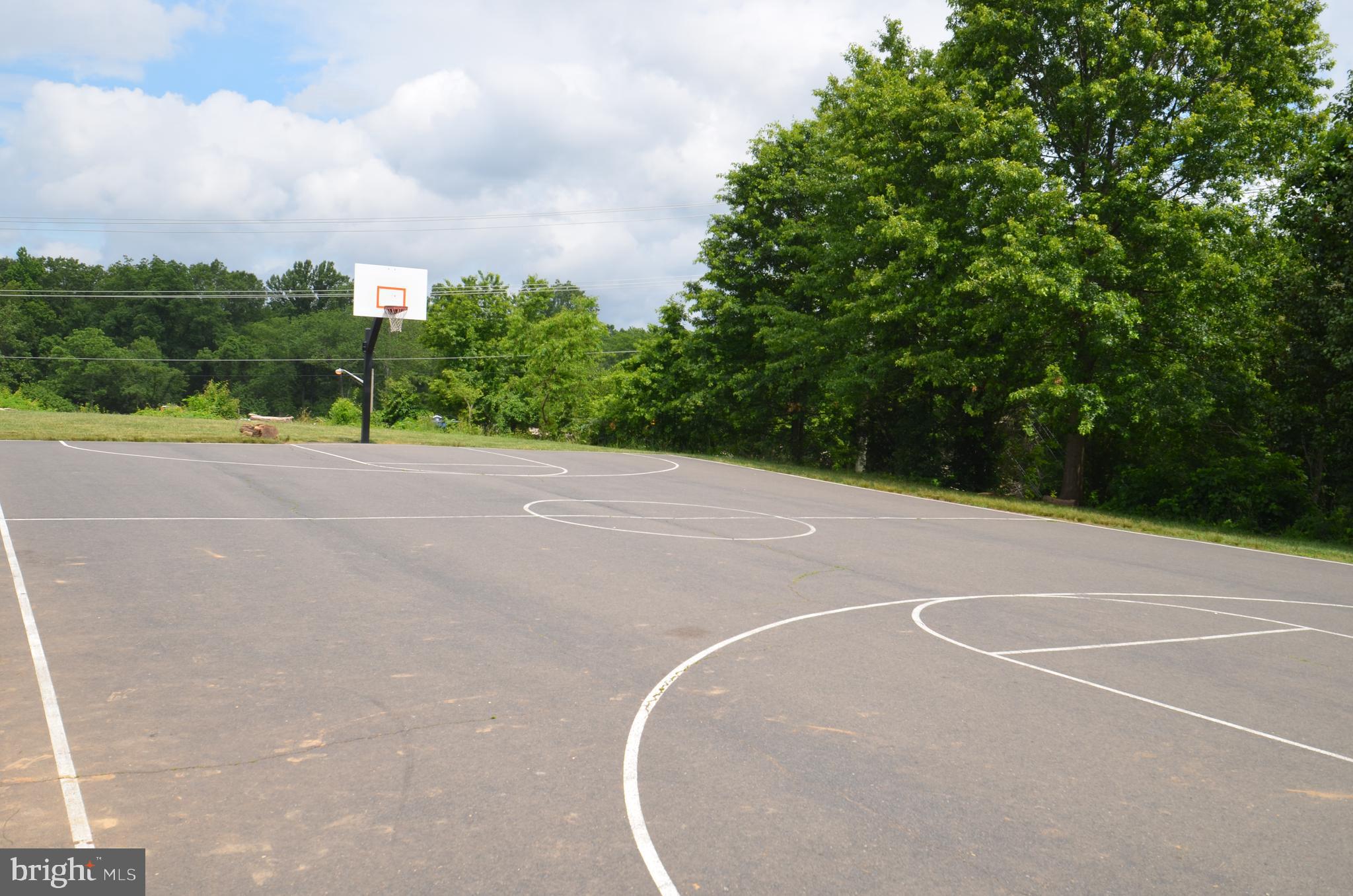 CENTRE RIDGE - Residential Lease