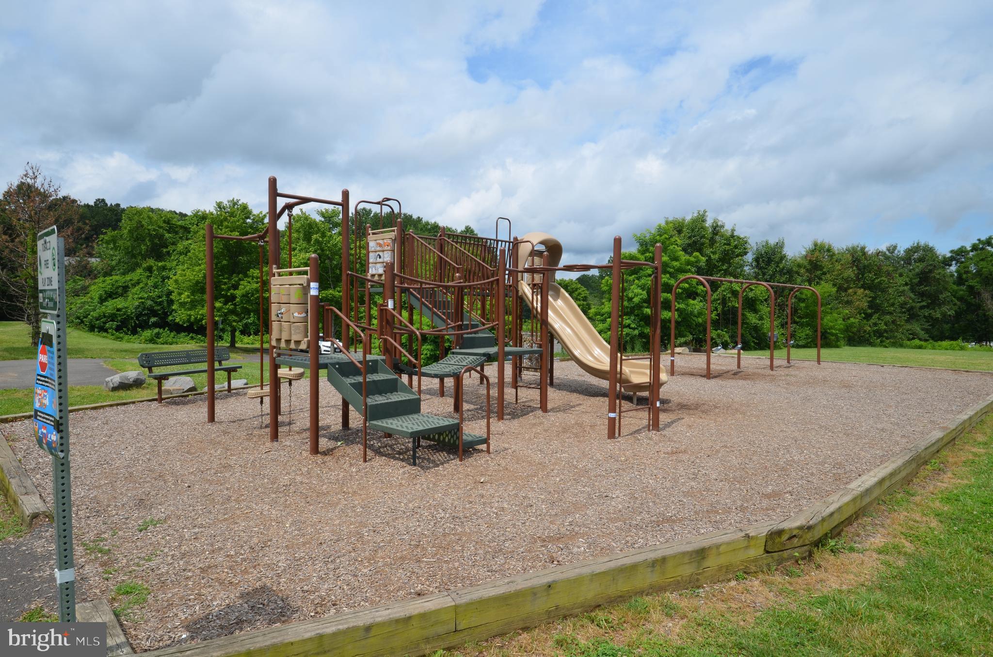 CENTRE RIDGE - Residential Lease