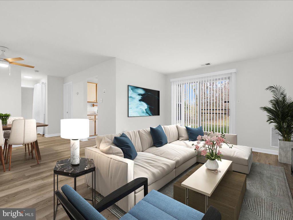 CROMWELL FOUNTAIN - Residential