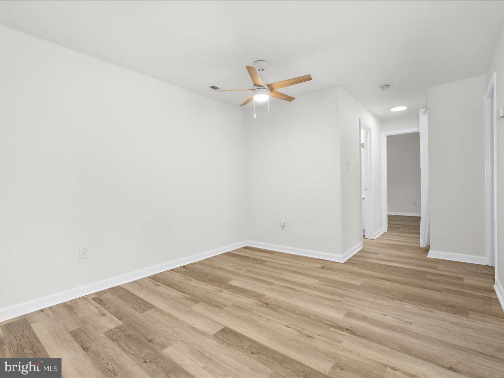 CROMWELL FOUNTAIN - Residential