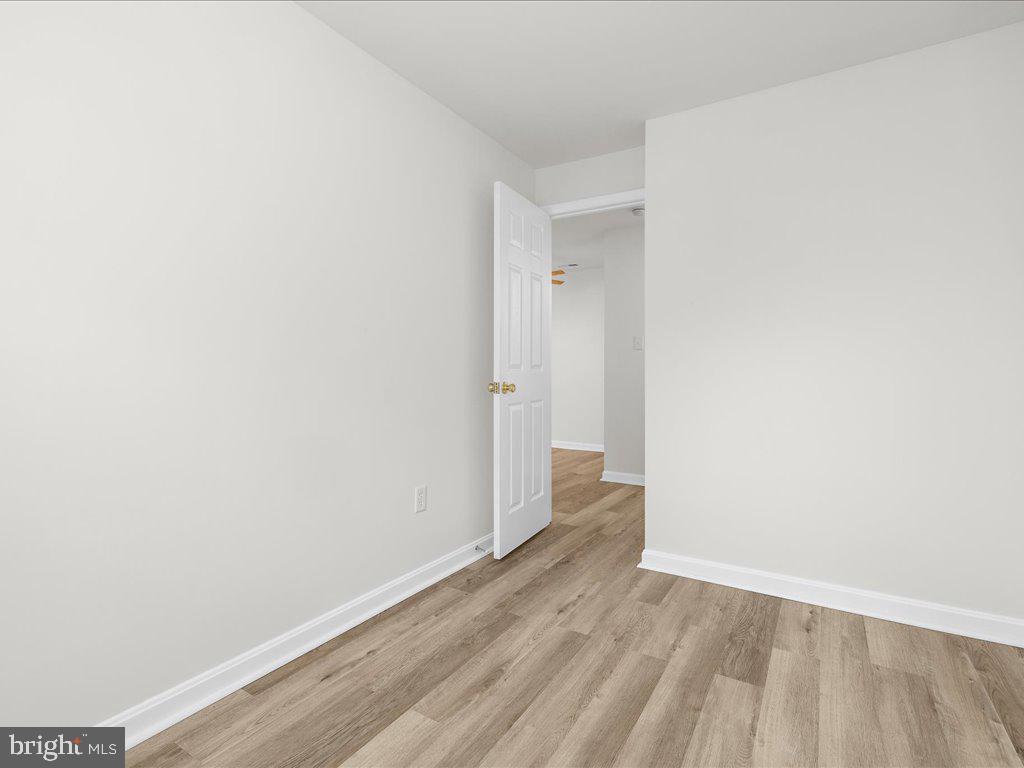 CROMWELL FOUNTAIN - Residential