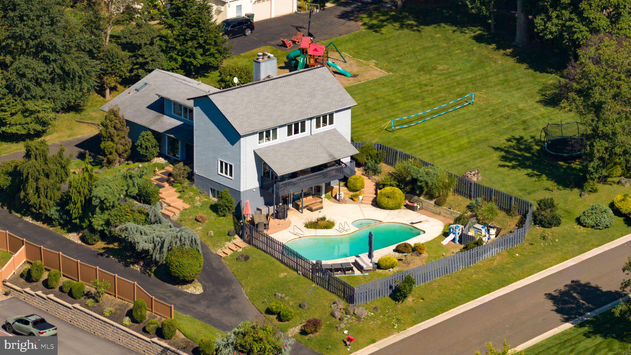 313 WYNDMOOR LANE