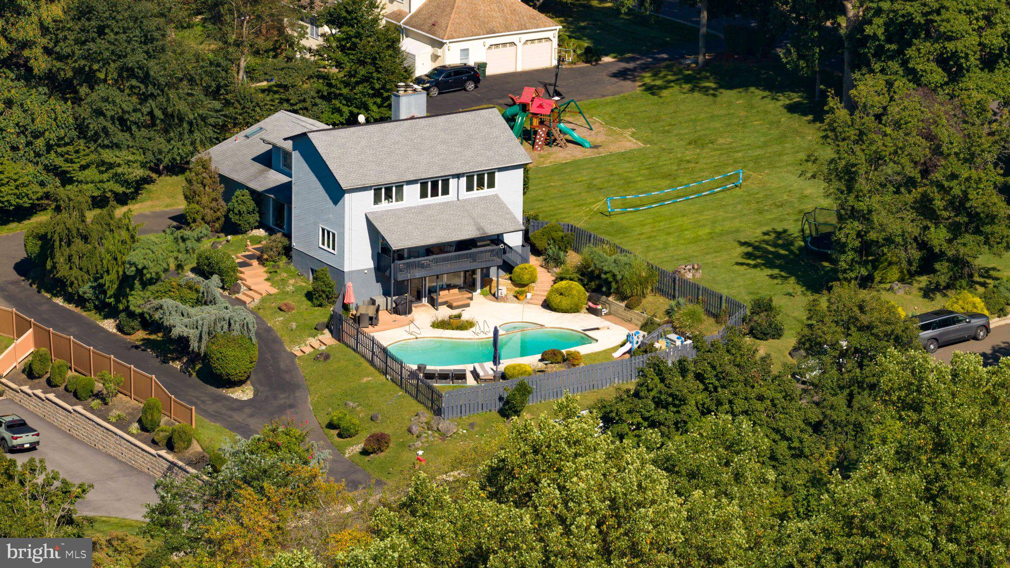 313 WYNDMOOR LANE