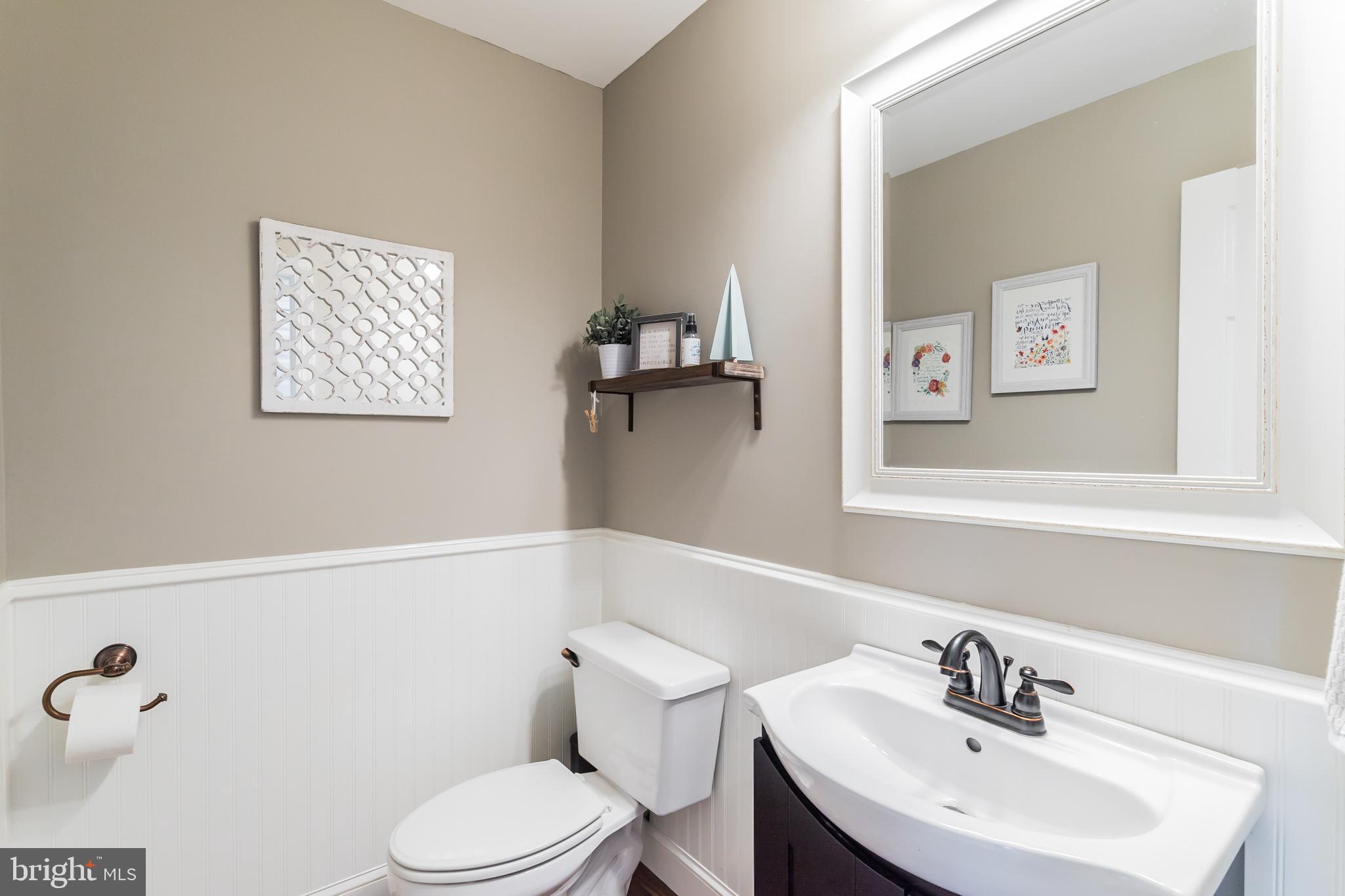 ASHBURN VILLAGE - Residential