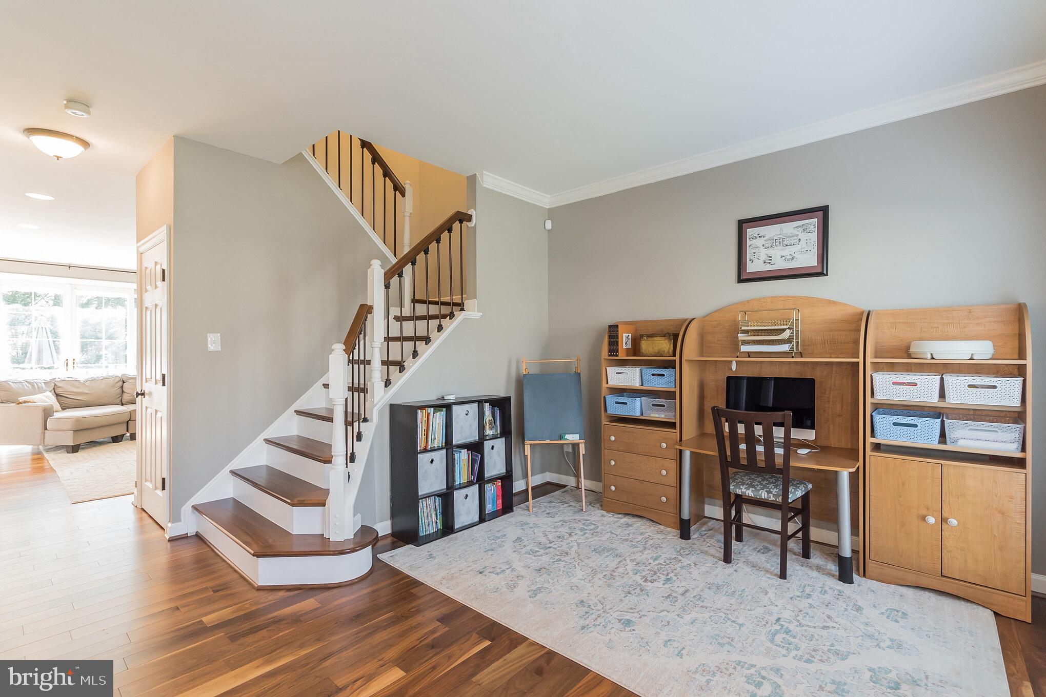 ASHBURN VILLAGE - Residential