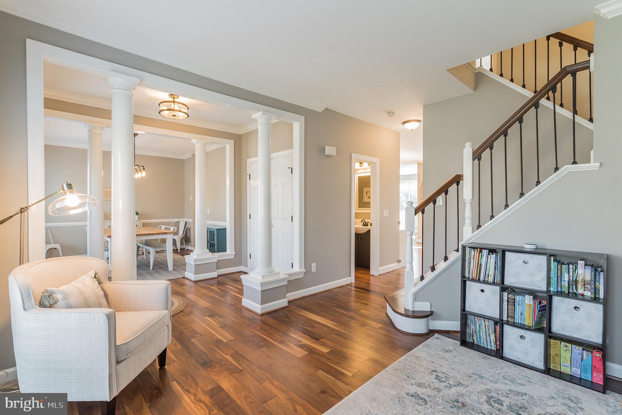 ASHBURN VILLAGE - Residential