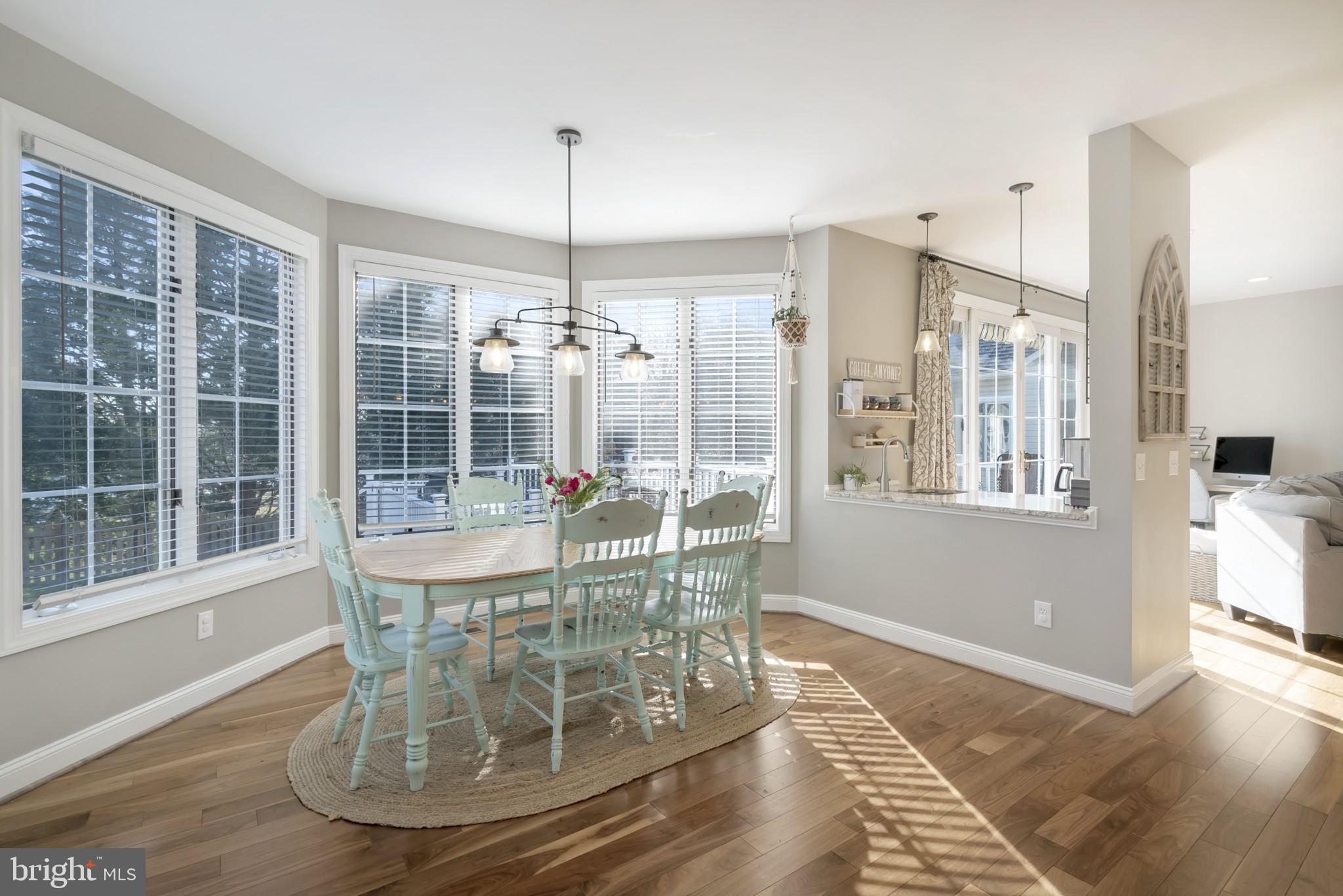 ASHBURN VILLAGE - Residential