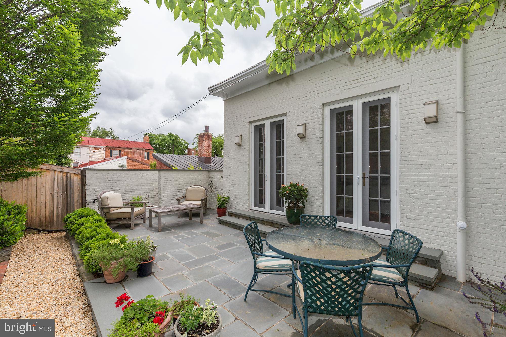 GEORGETOWN - Residential