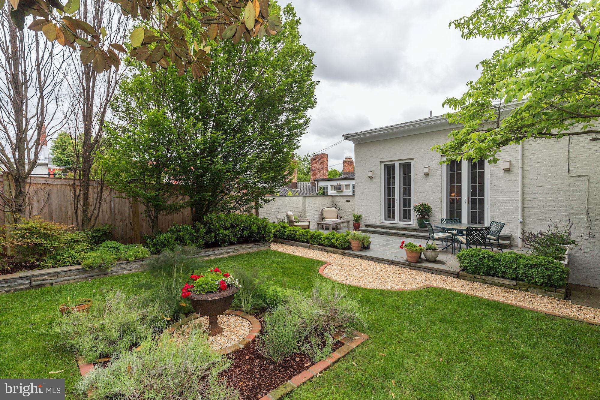 GEORGETOWN - Residential