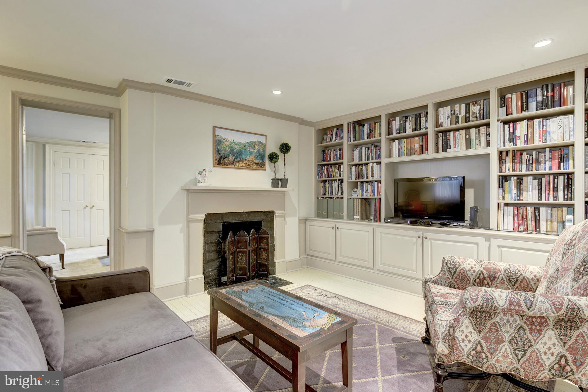 GEORGETOWN - Residential