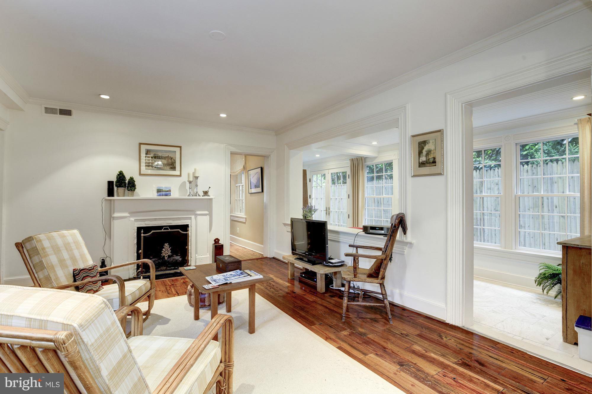 GEORGETOWN - Residential