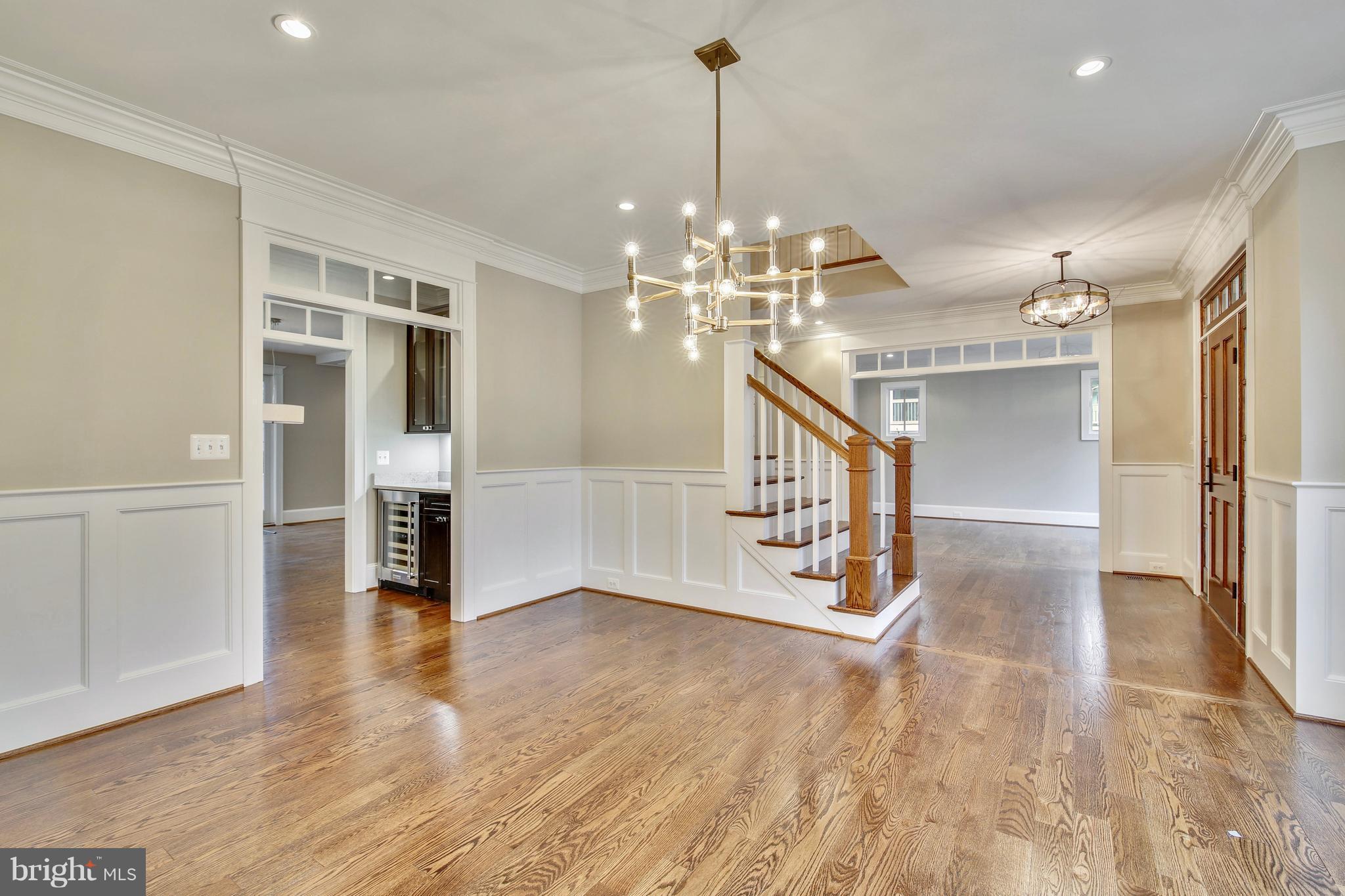 LEE HEIGHTS - Residential