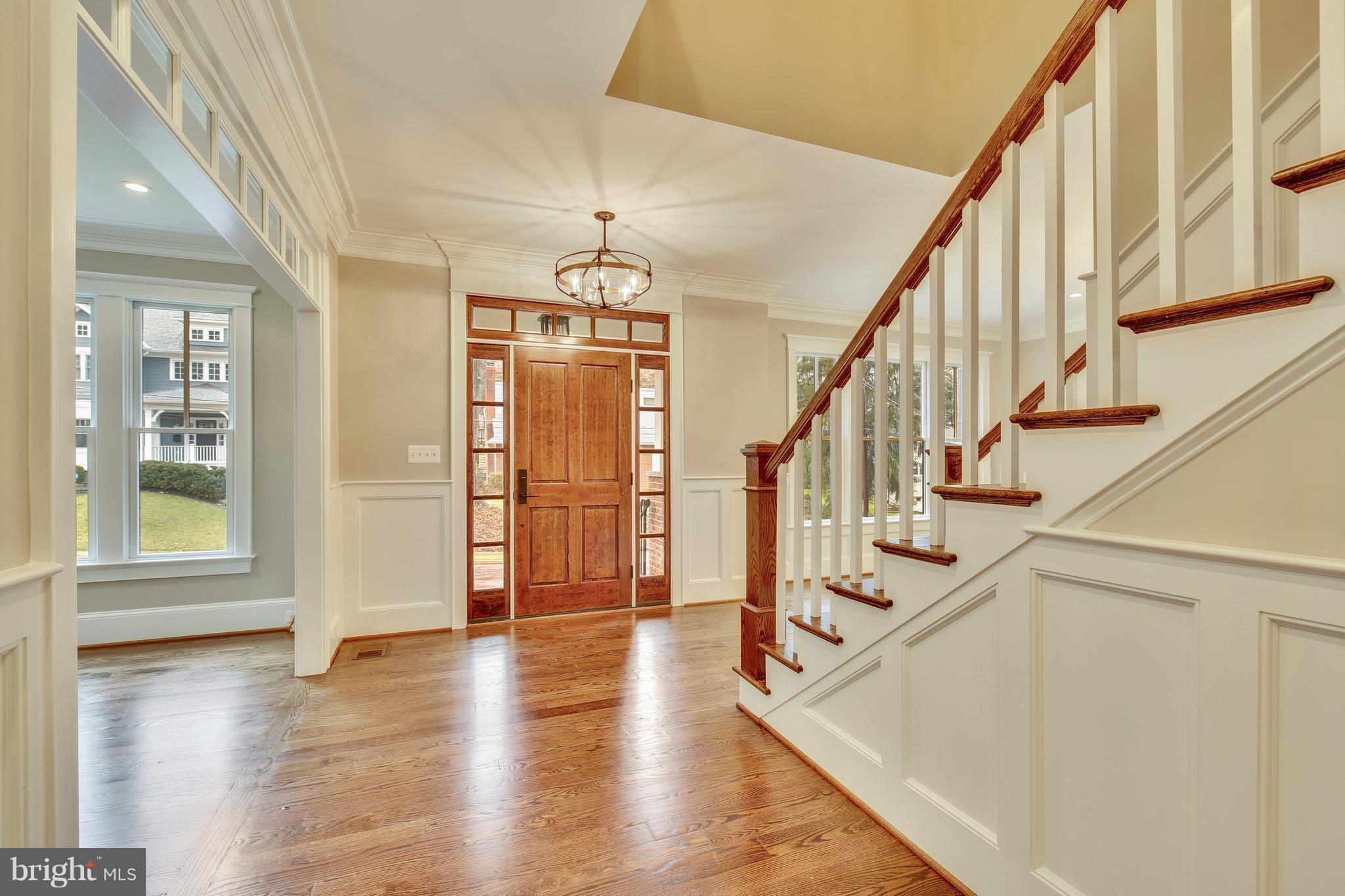 LEE HEIGHTS - Residential