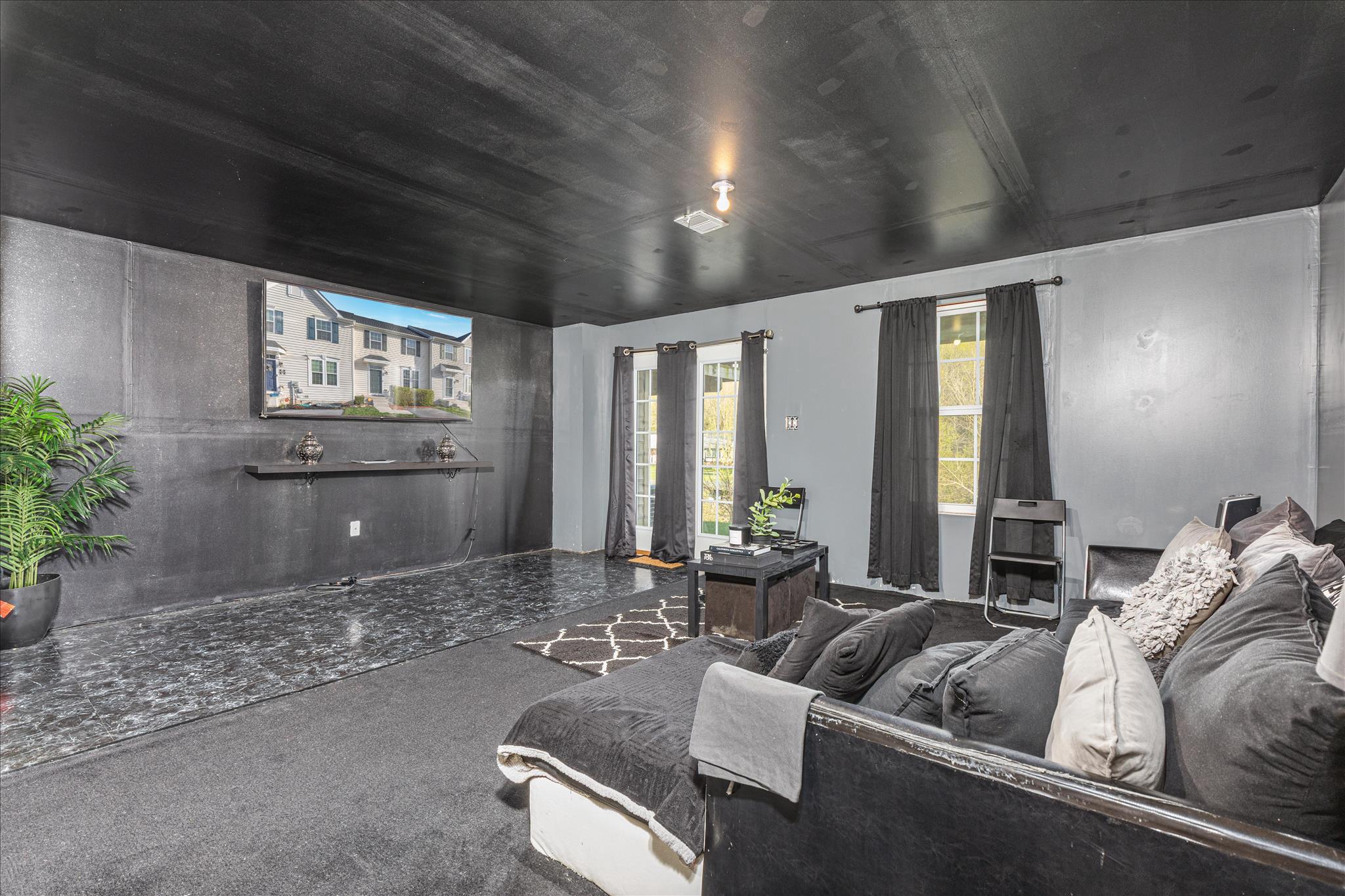 POTOMAC STATION - Residential