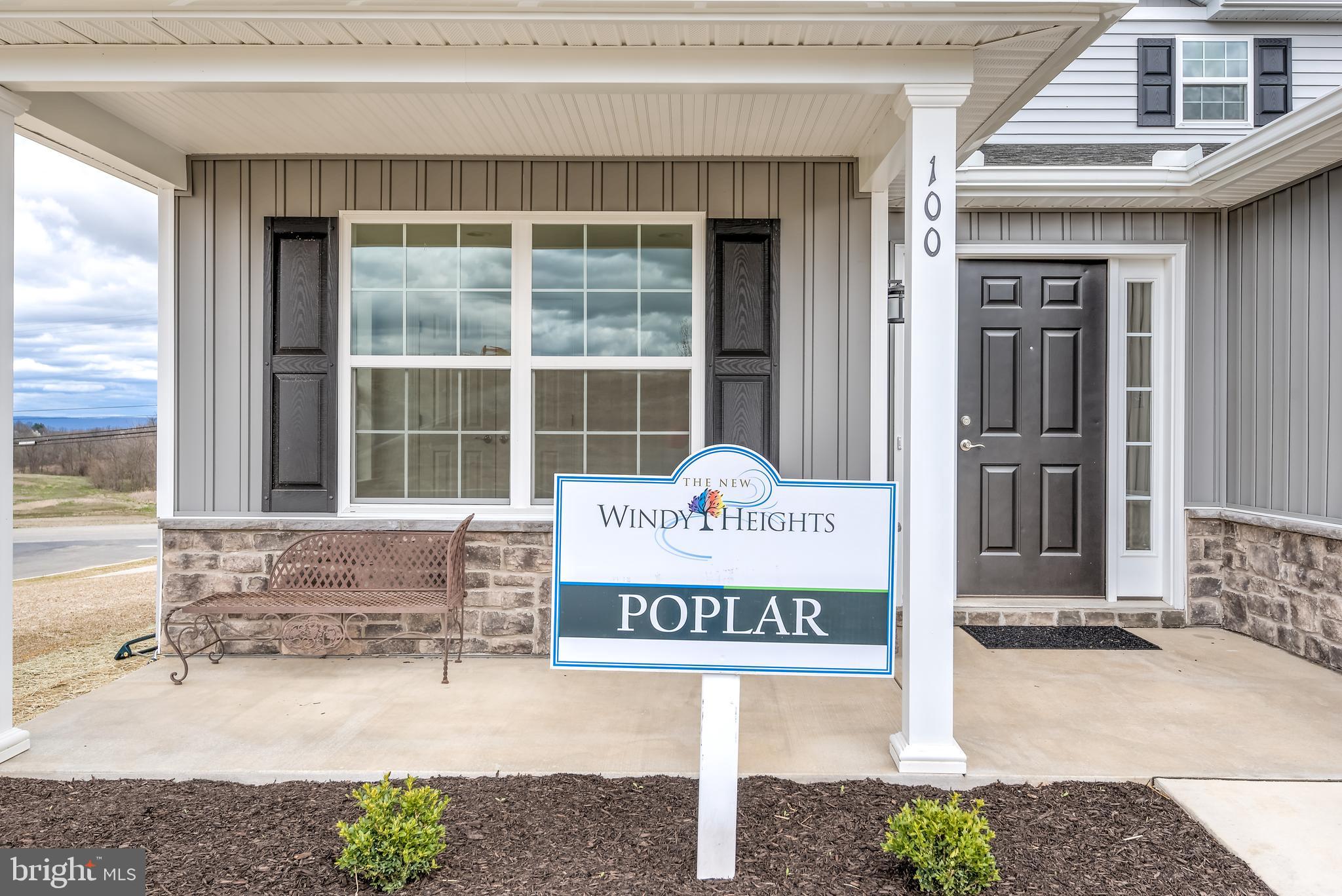 WINDY HEIGHTS, THE NEW - Residential