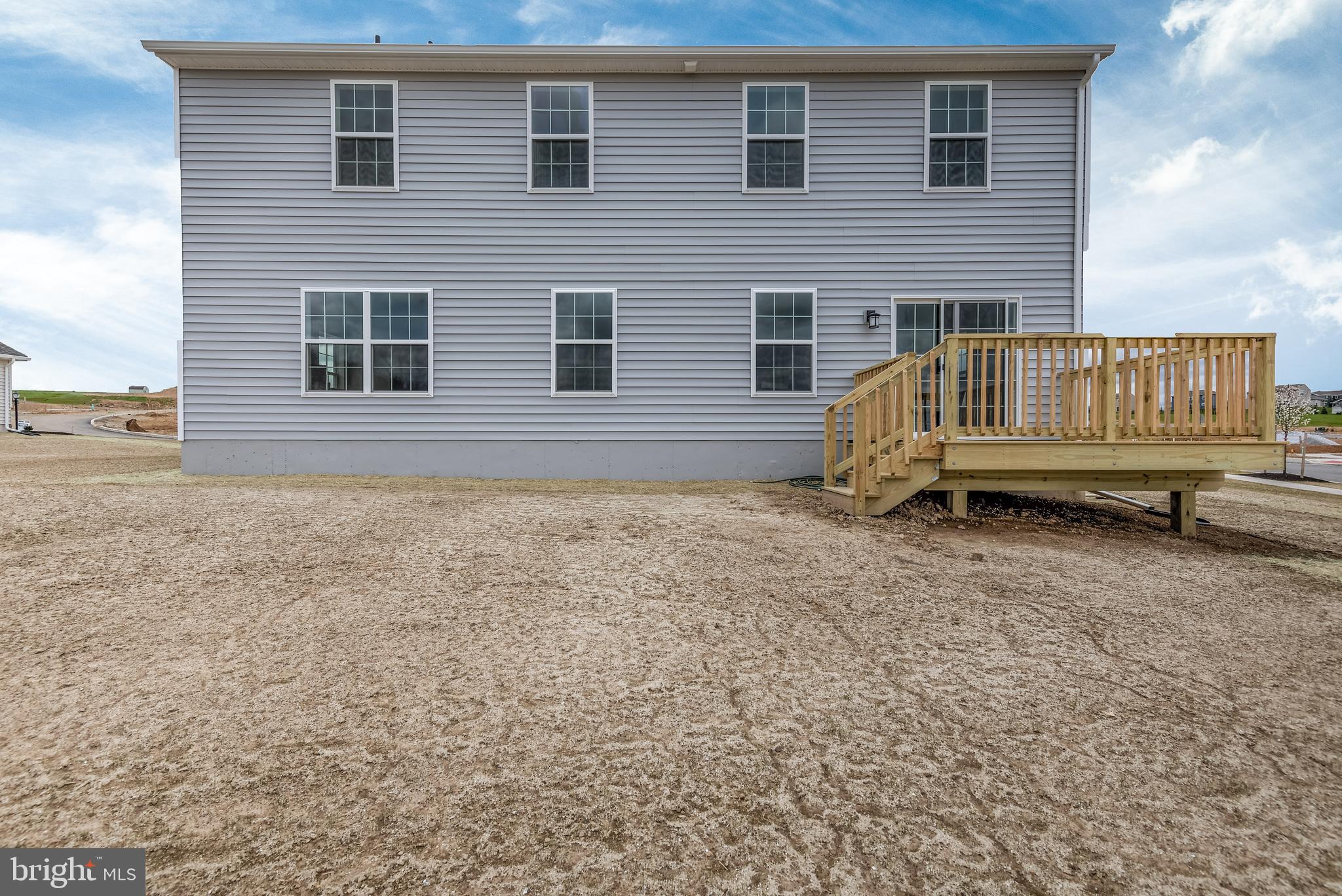 WINDY HEIGHTS, THE NEW - Residential