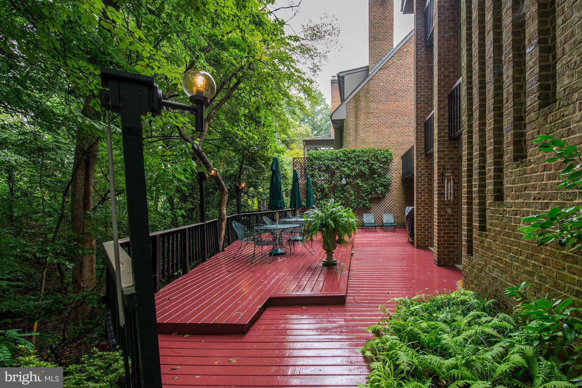 MERRYWOOD ON THE POTOMAC - Residential