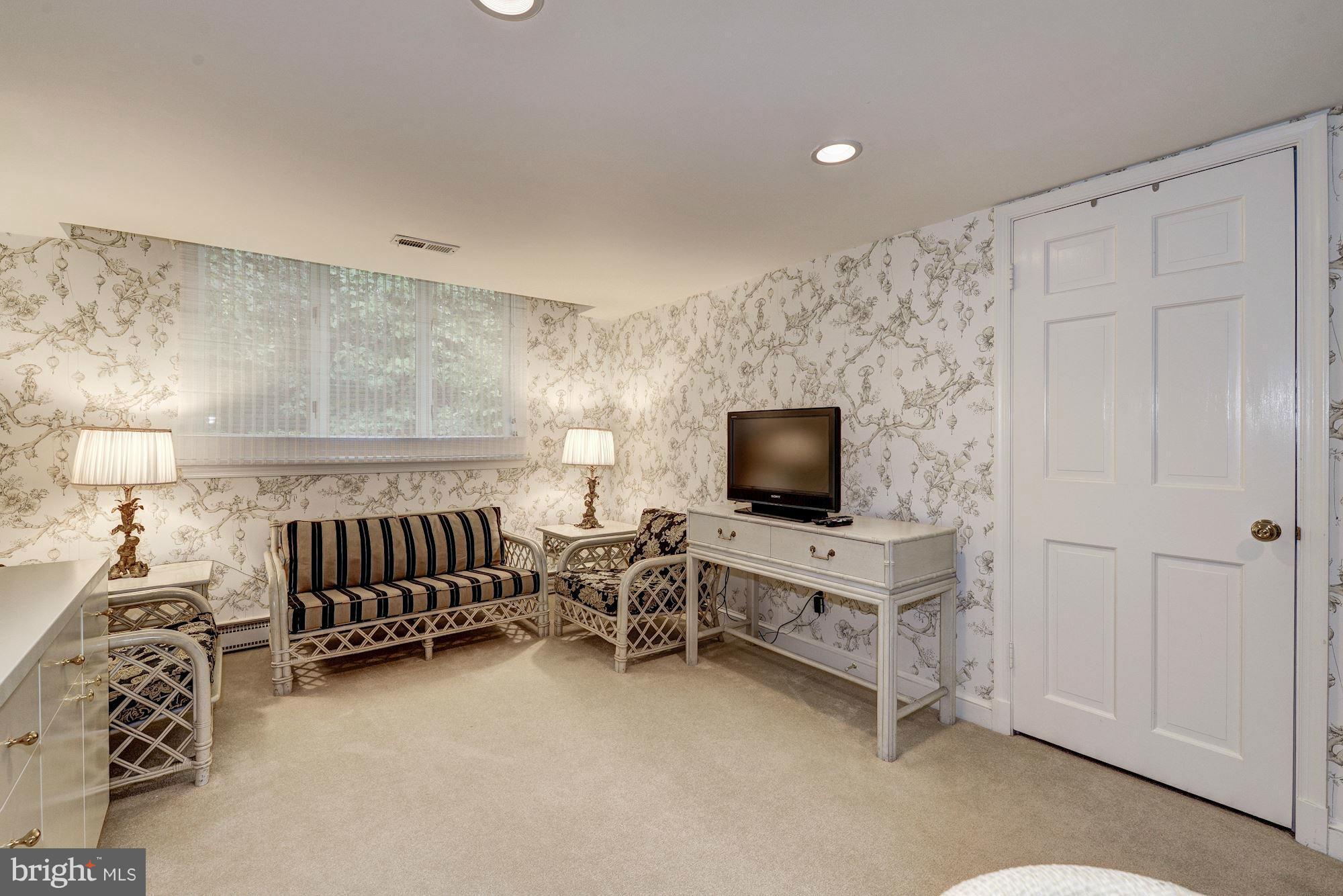 MERRYWOOD ON THE POTOMAC - Residential