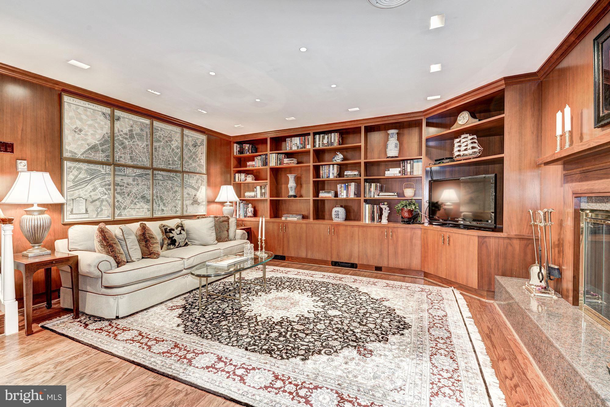 MERRYWOOD ON THE POTOMAC - Residential