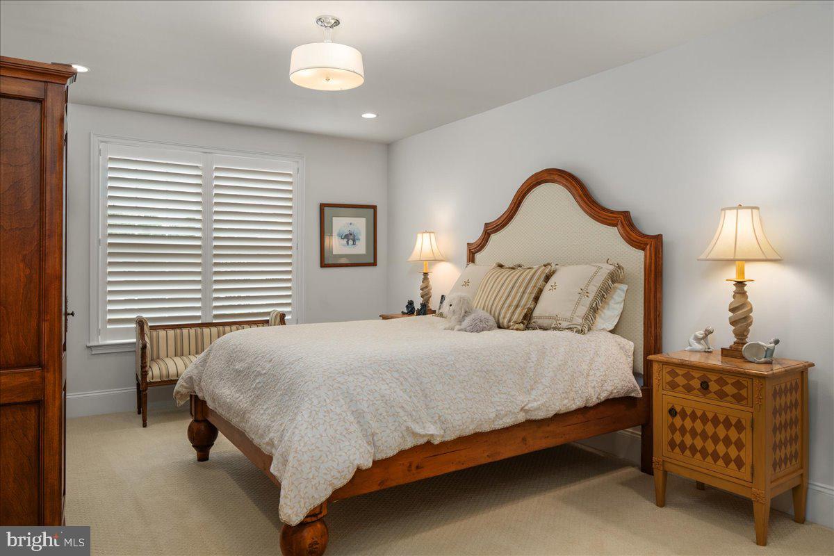 THE ENCLAVE AT UPPER - Residential