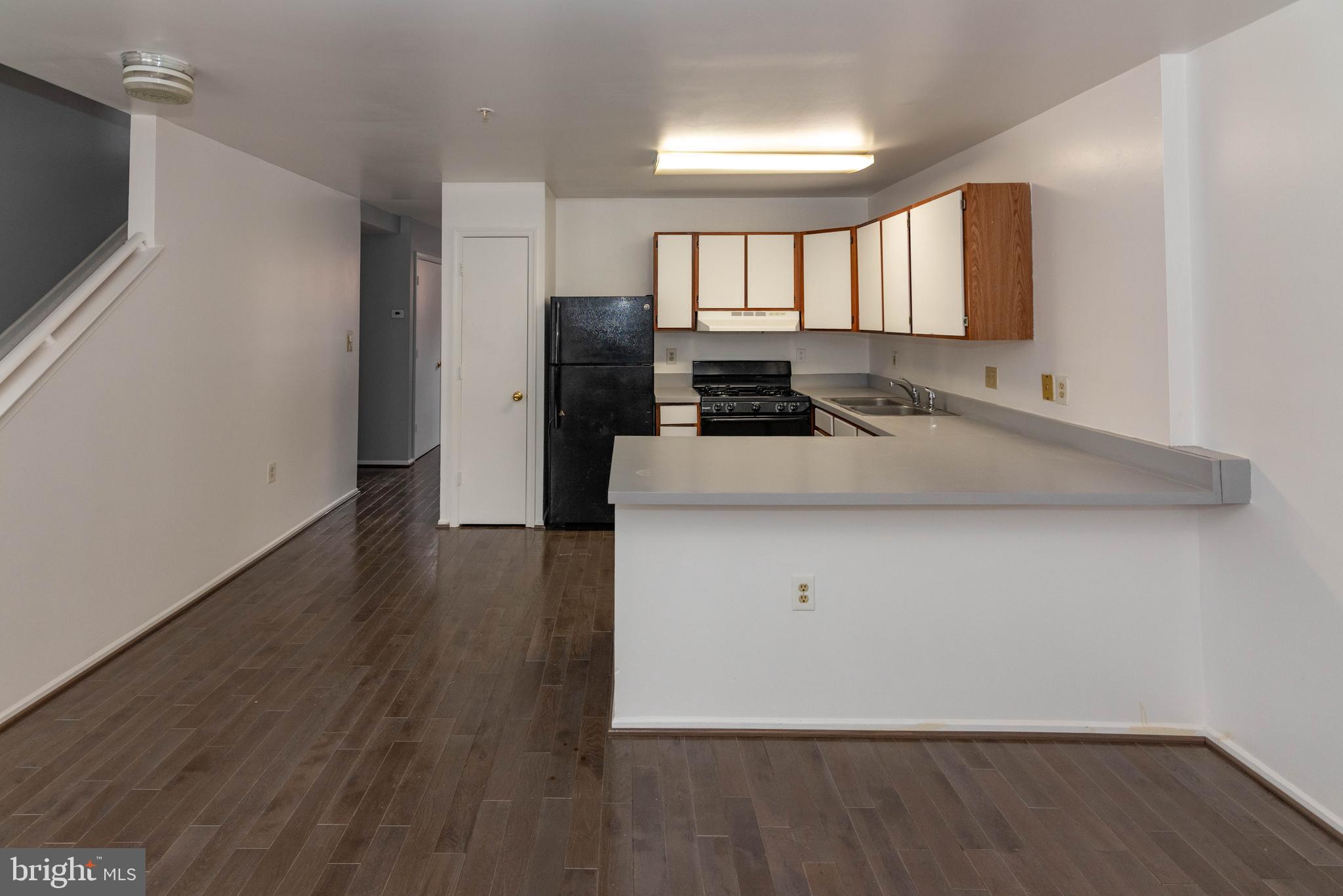 JOHNSTON SQUARE - Residential