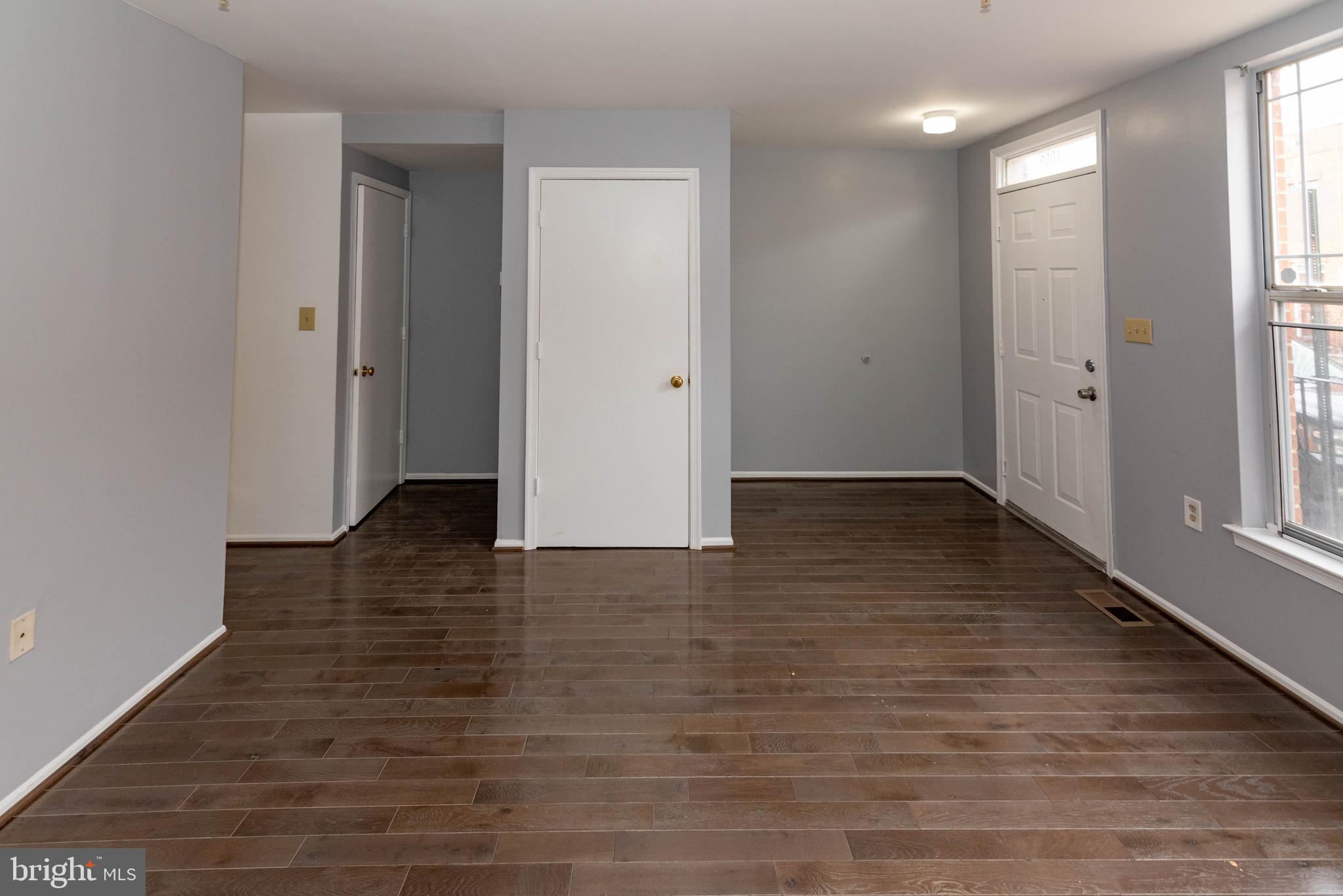 JOHNSTON SQUARE - Residential