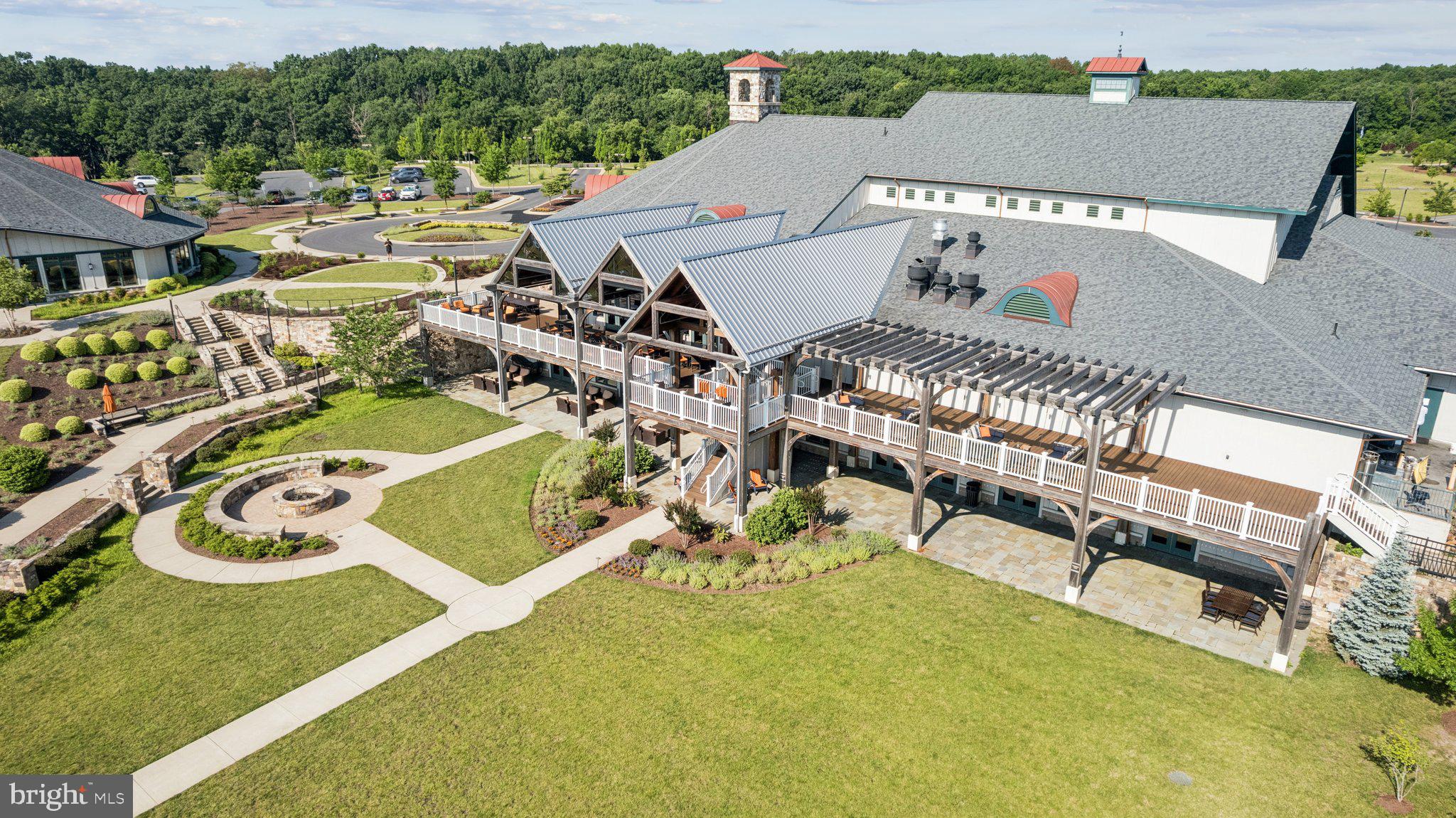 LAKE FREDERICK - Residential