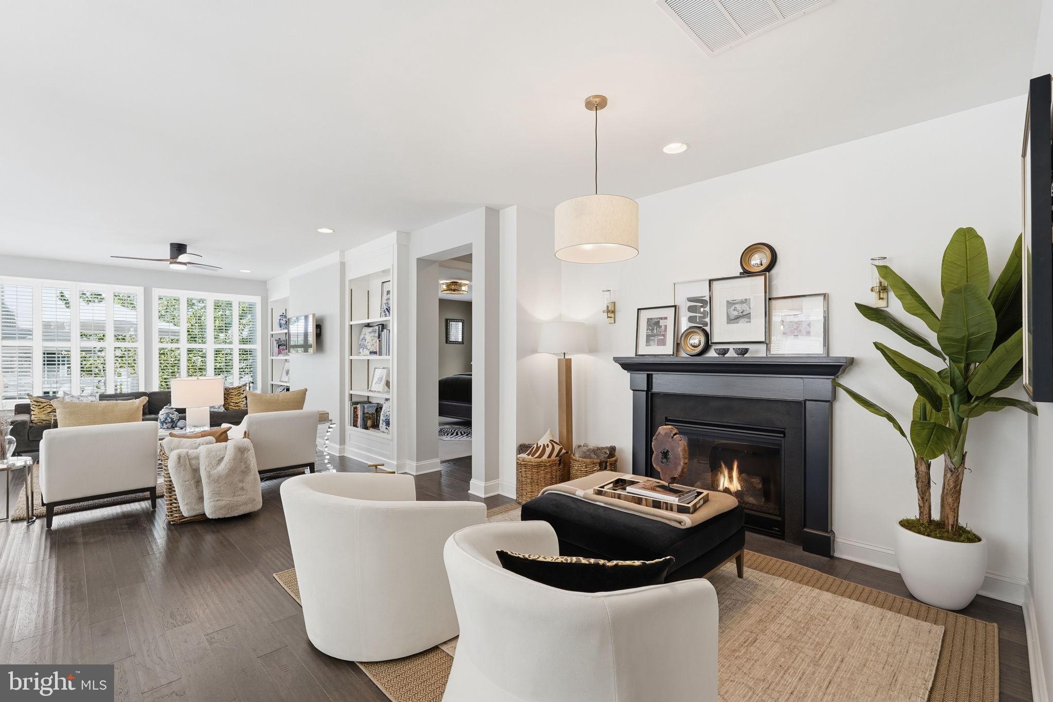 LAKE FREDERICK - Residential