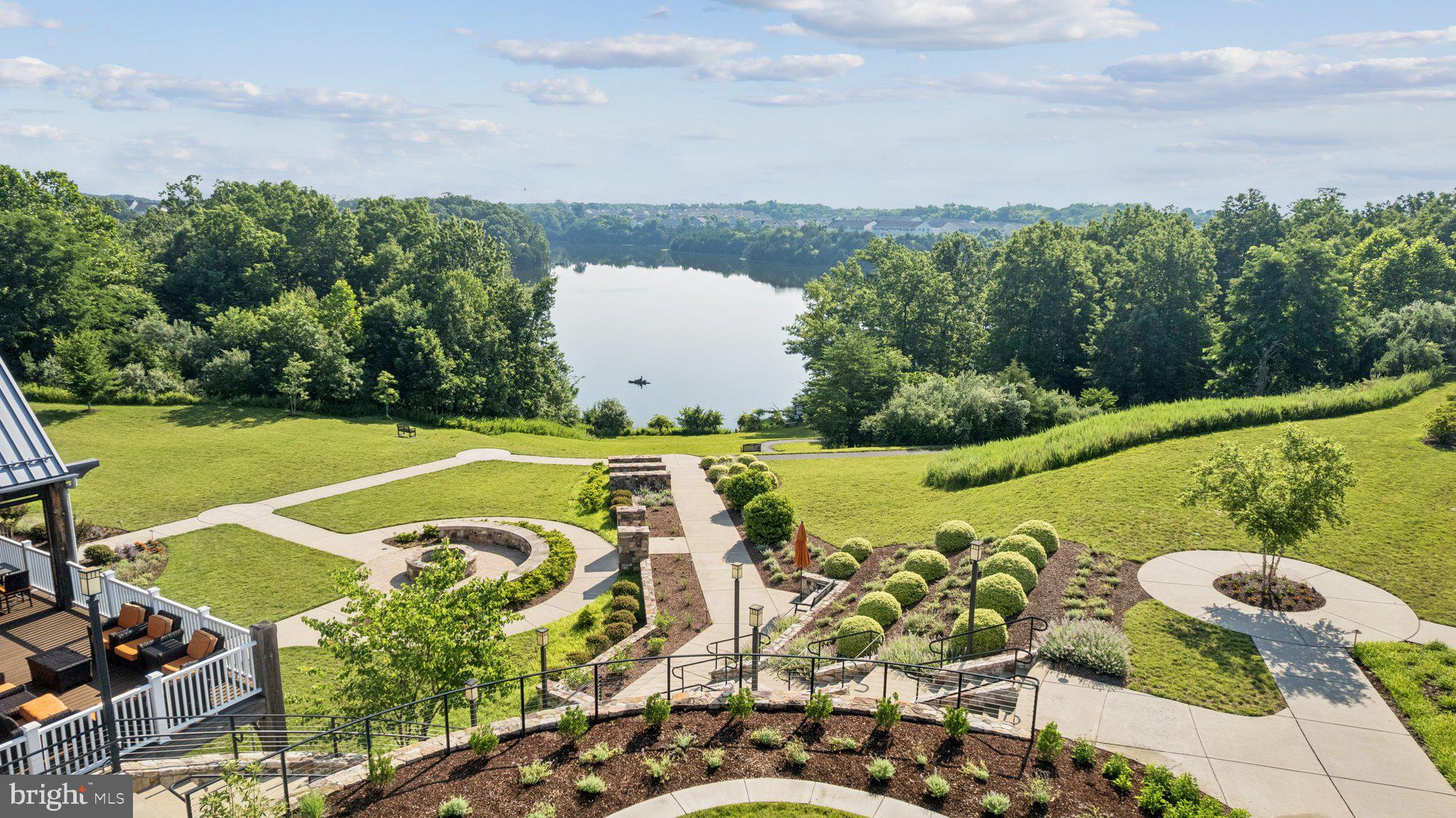LAKE FREDERICK - Residential