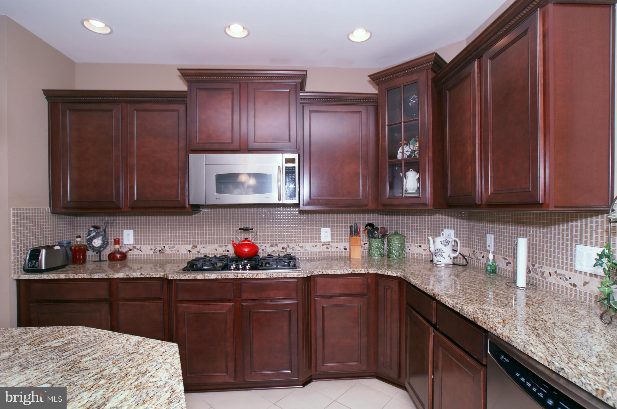 STONEWALL MANOR - Residential