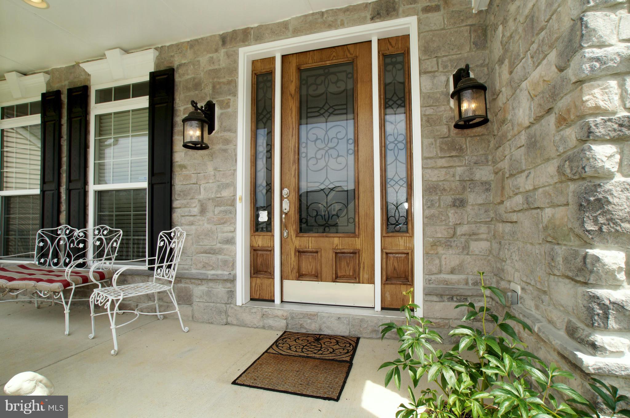 STONEWALL MANOR - Residential