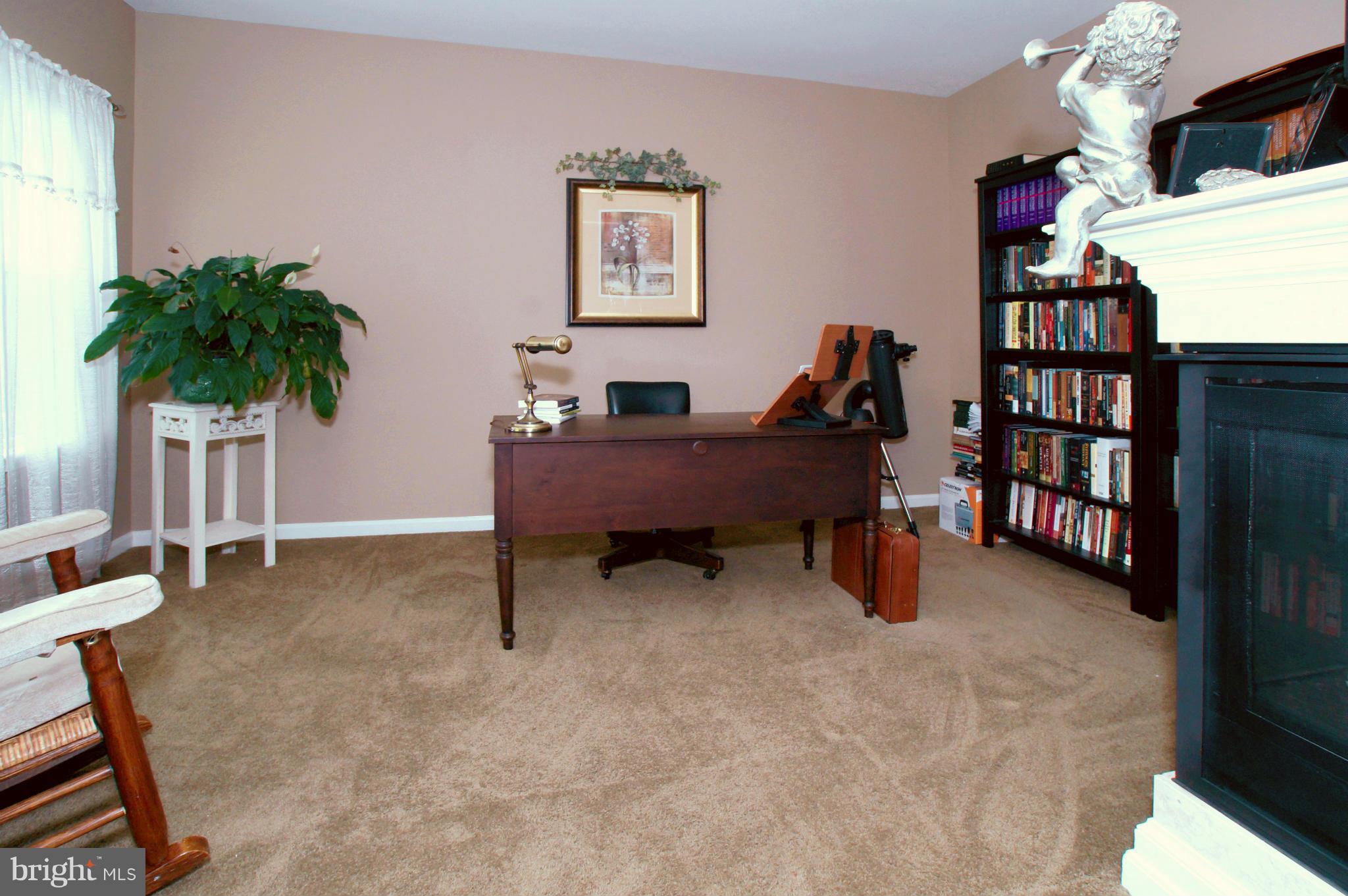 STONEWALL MANOR - Residential