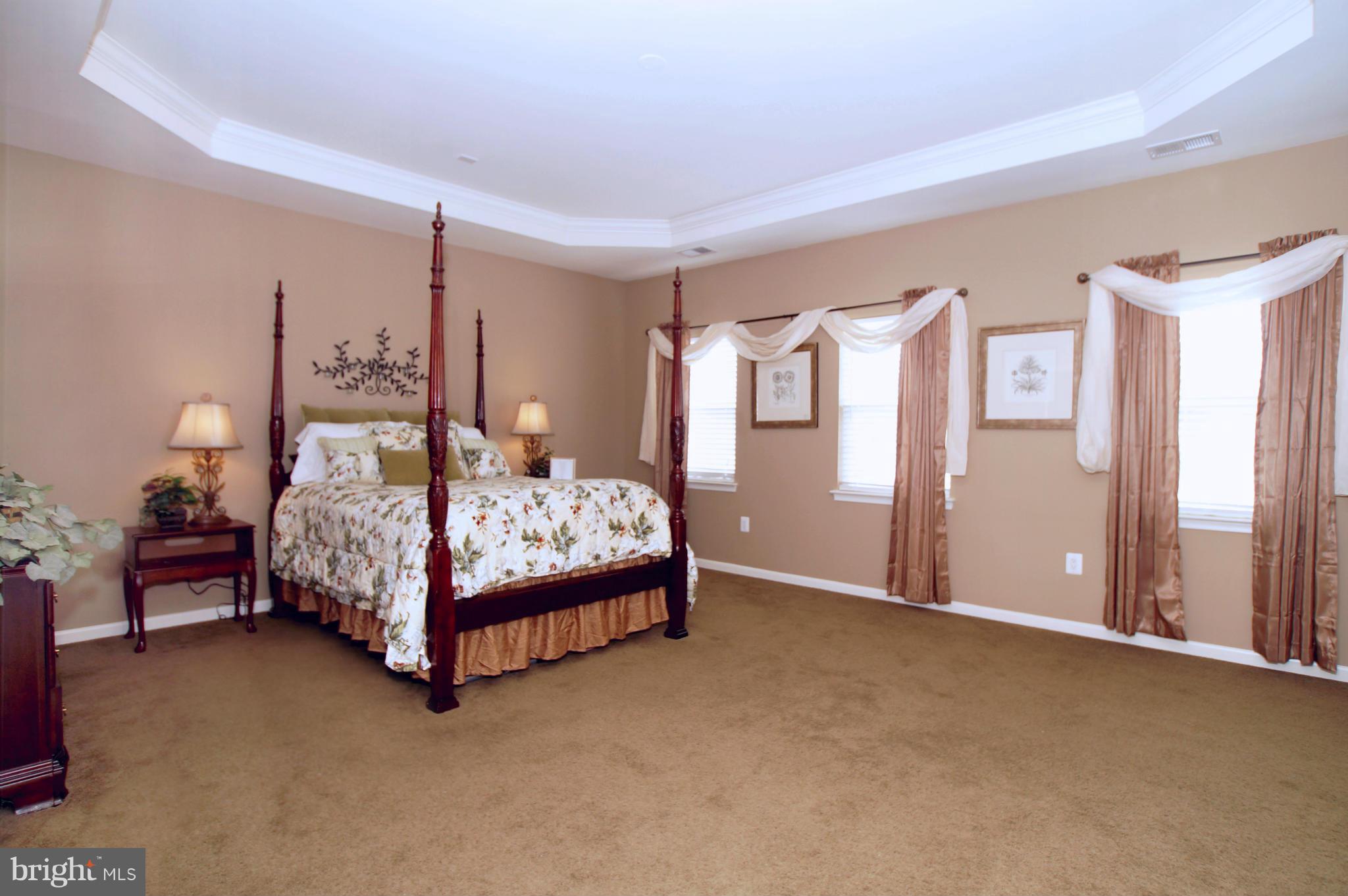 STONEWALL MANOR - Residential