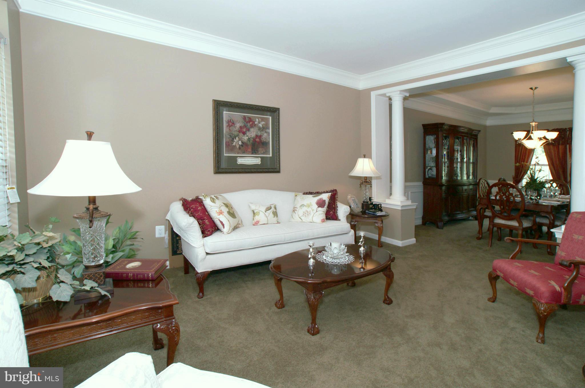 STONEWALL MANOR - Residential