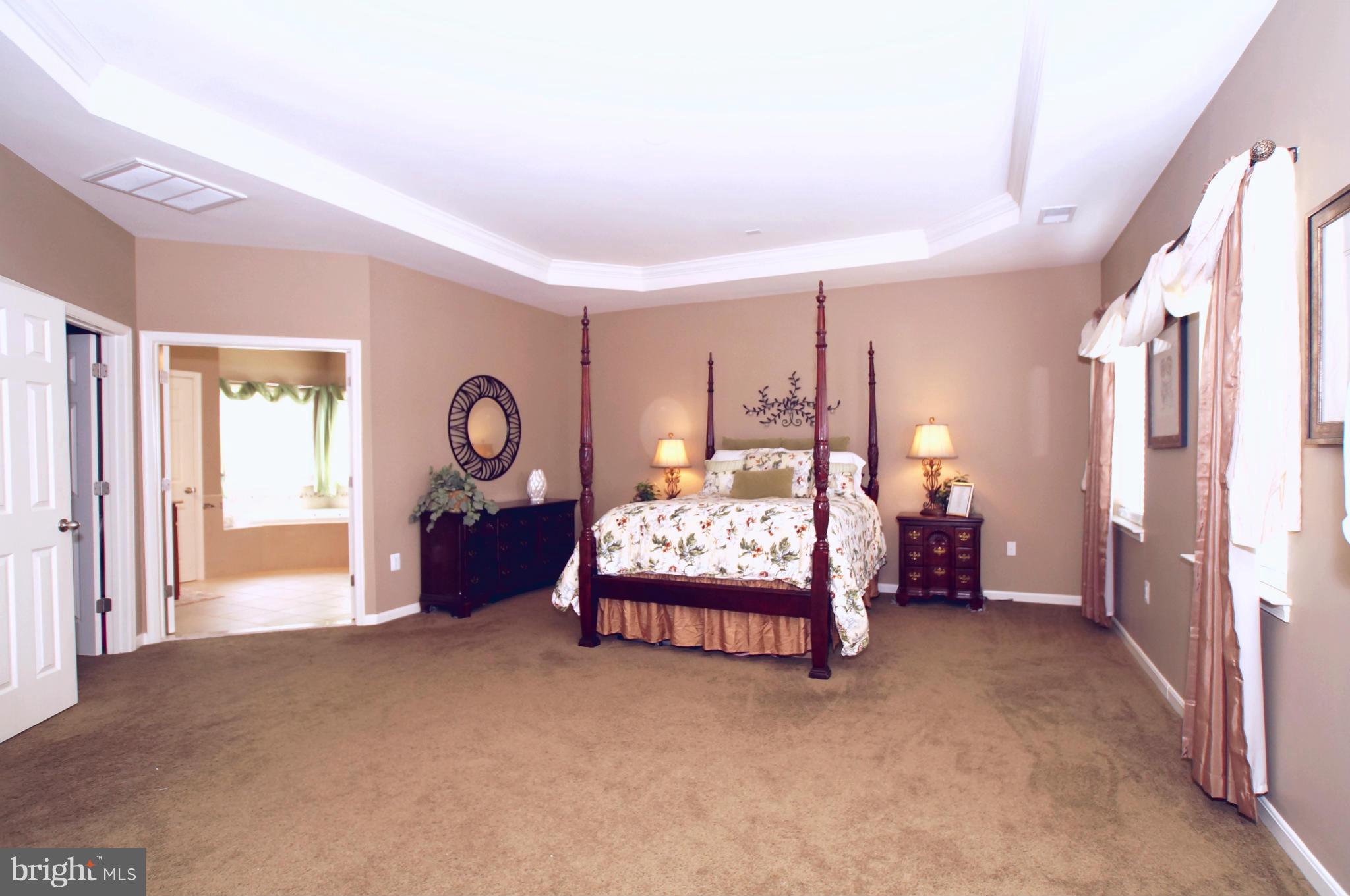 STONEWALL MANOR - Residential