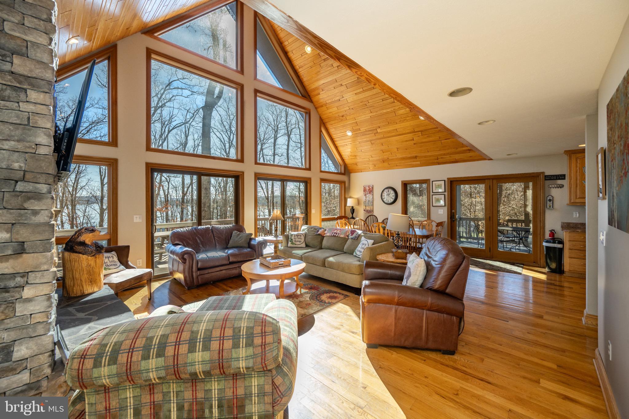 GLEN COVE - Residential