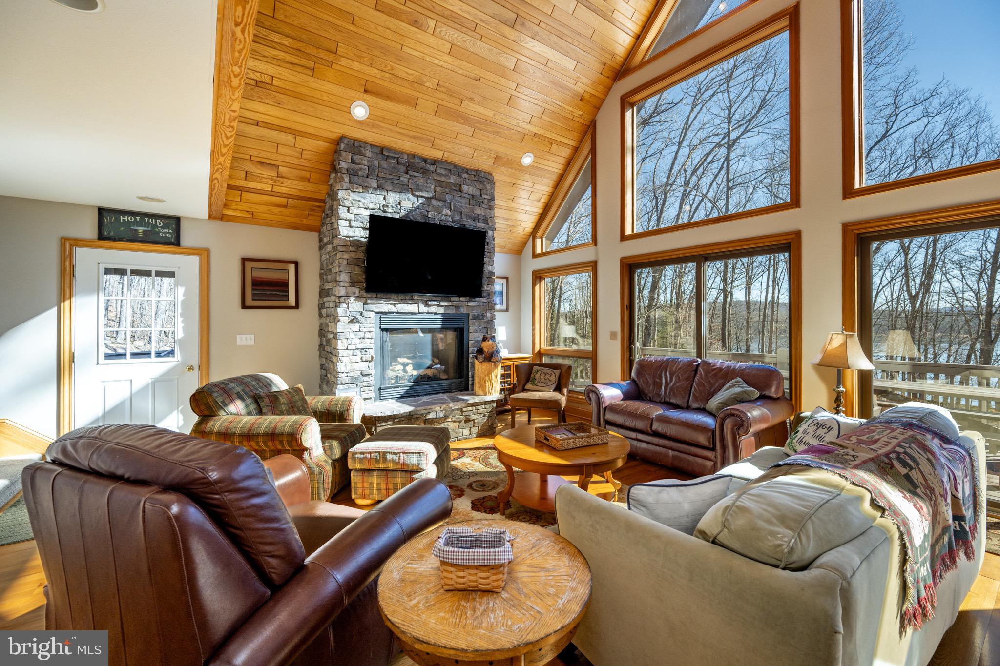 GLEN COVE - Residential