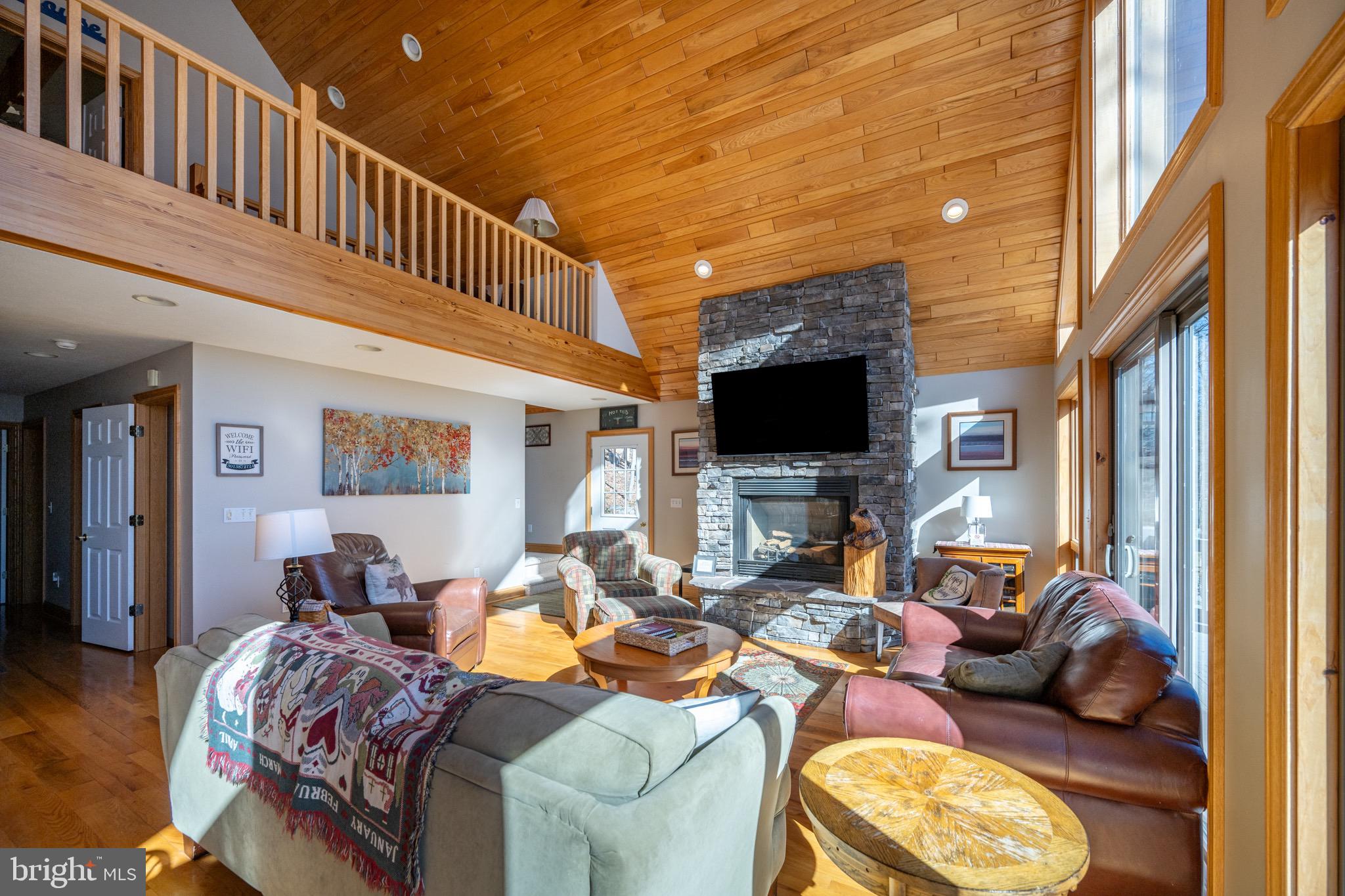 GLEN COVE - Residential