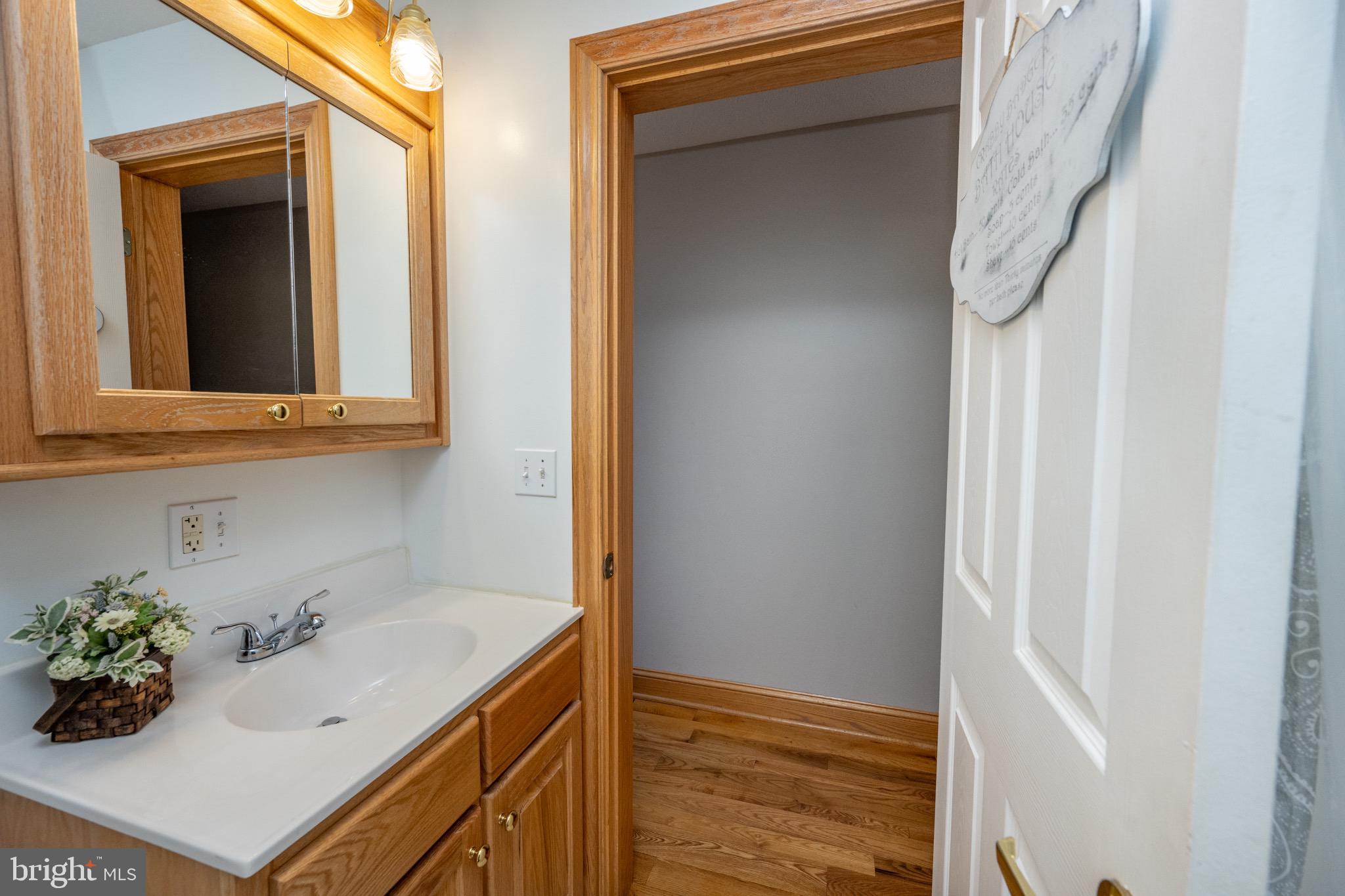 GLEN COVE - Residential